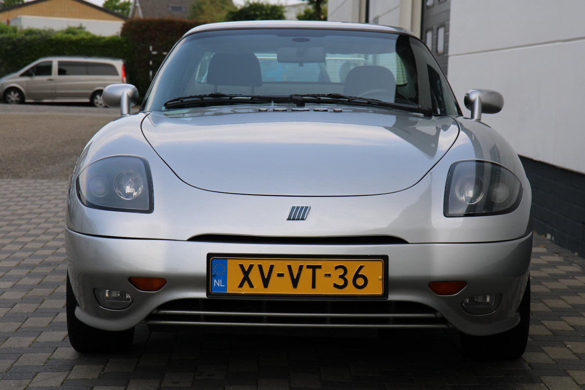 45364933-25.jpg