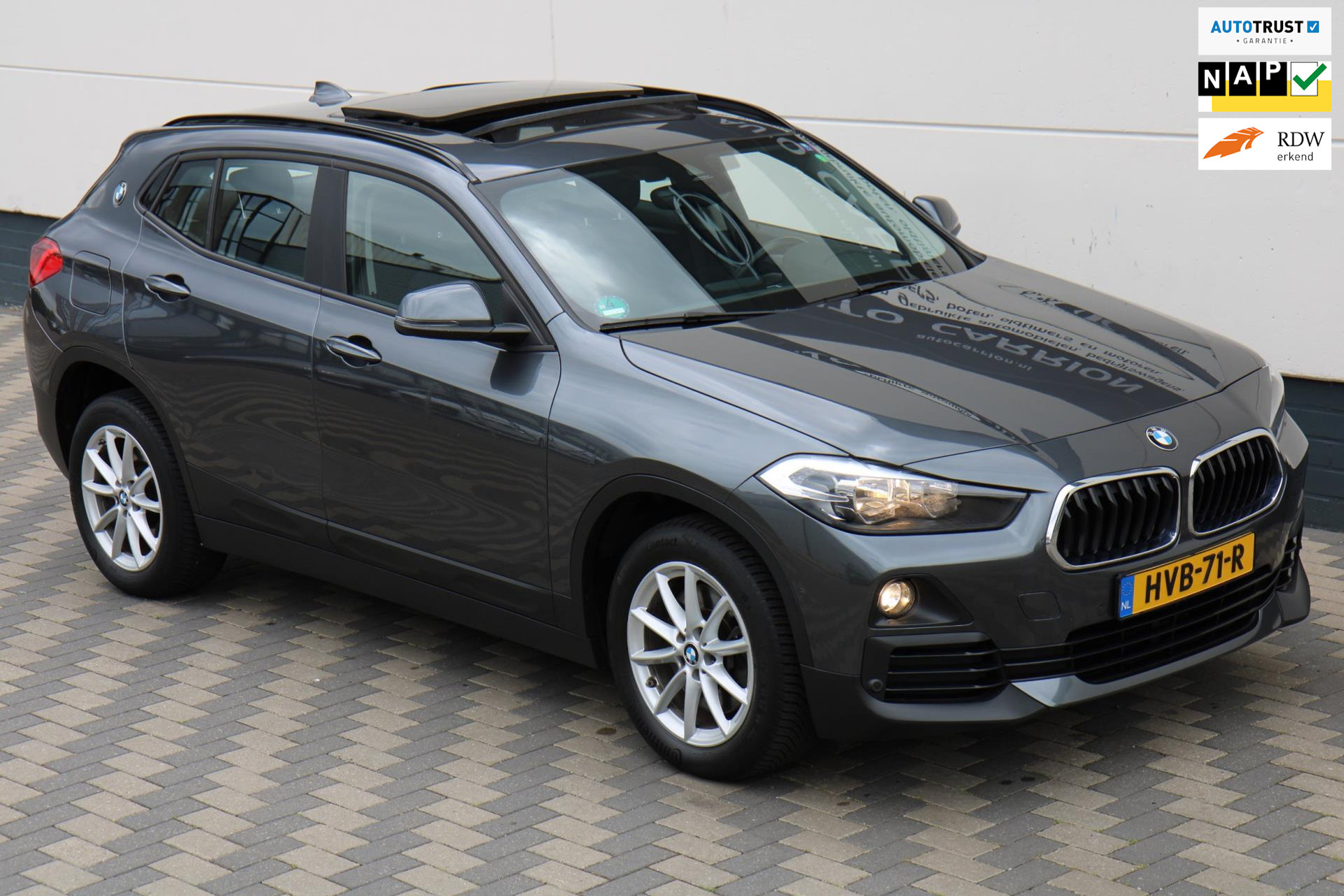 43549906-90.jpg