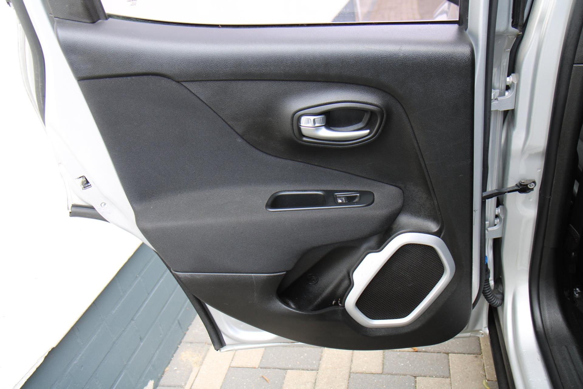 45493777-62.jpg