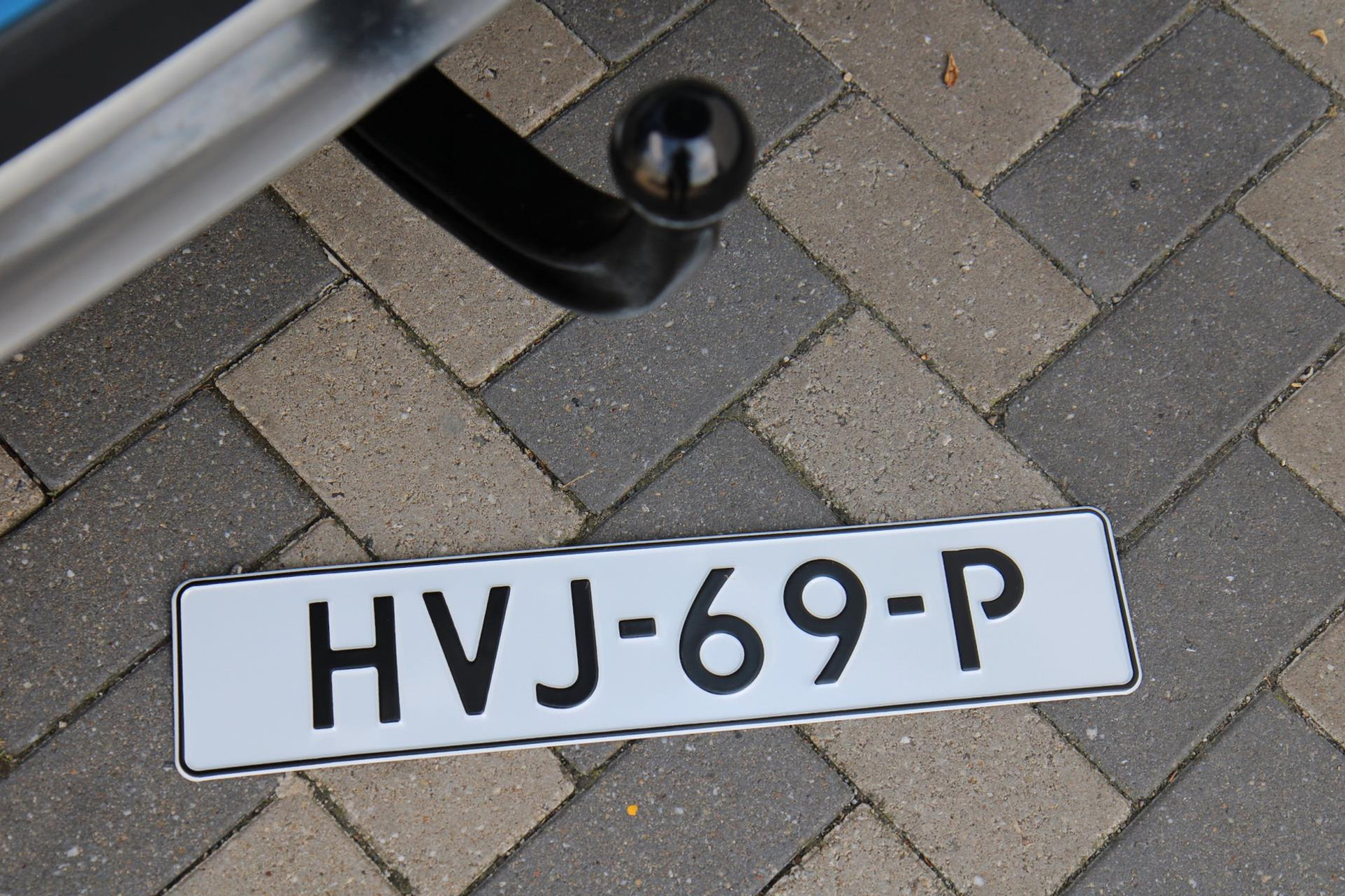 45719622-57.jpg
