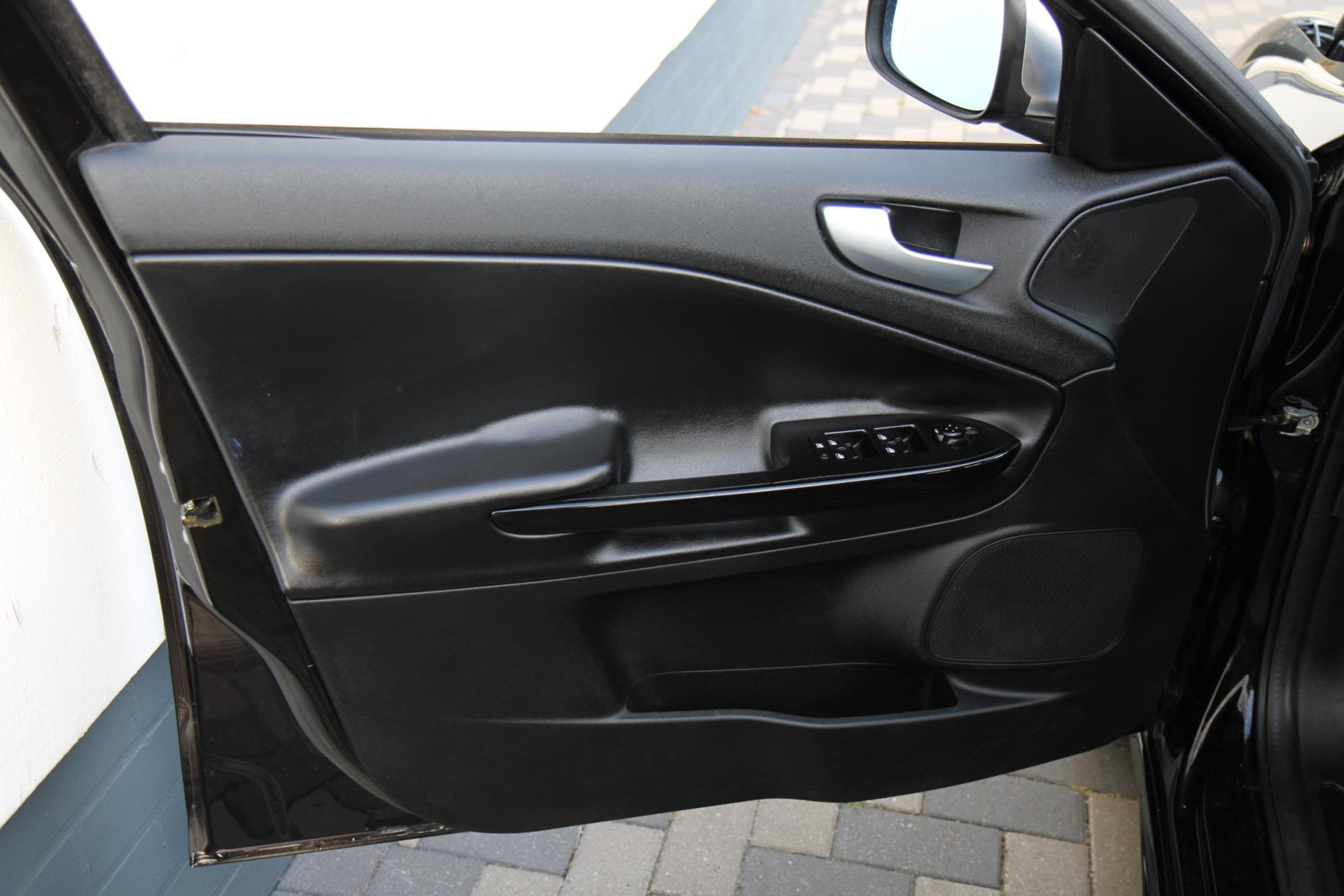 45745345-60.jpg