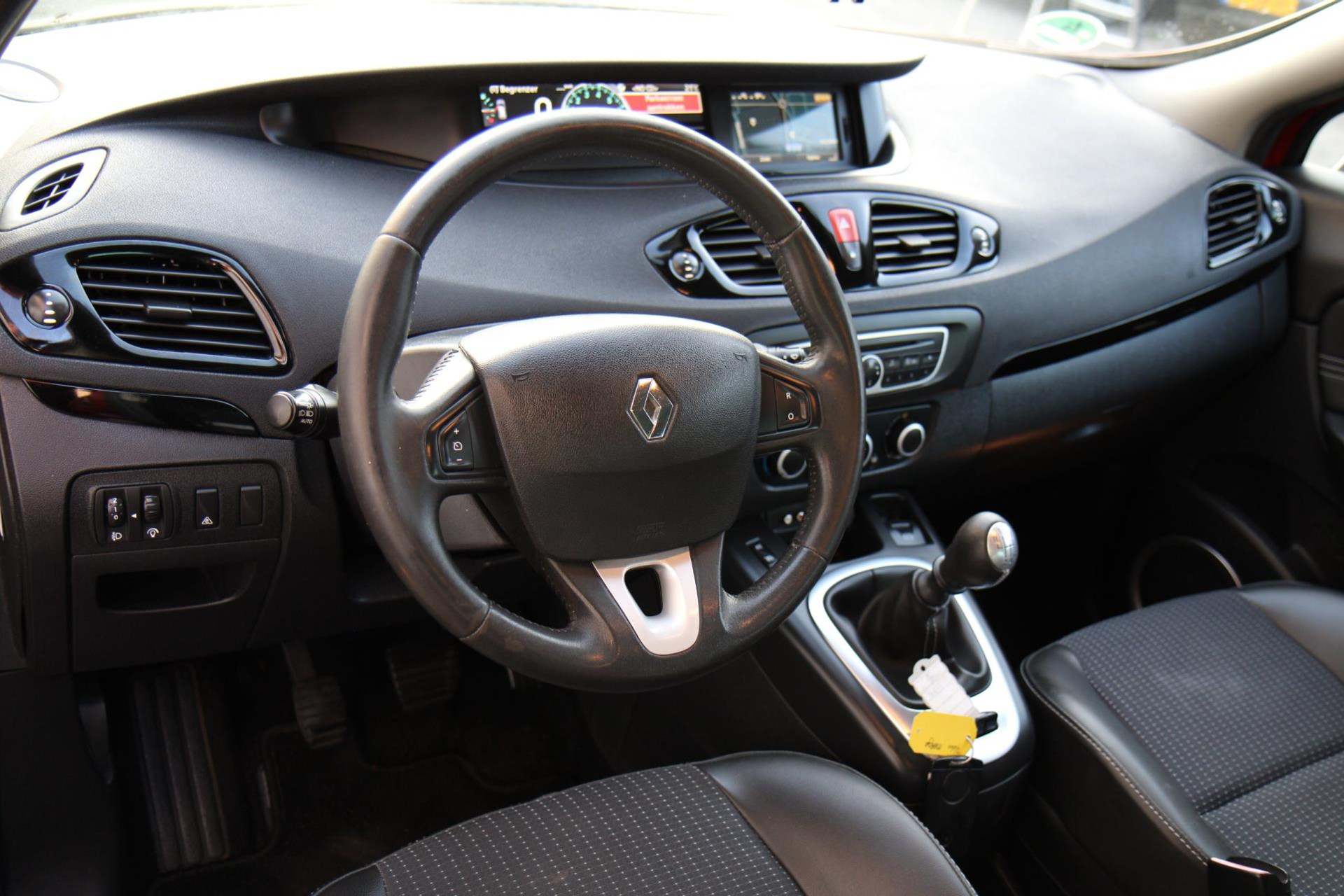 45745475-15.jpg
