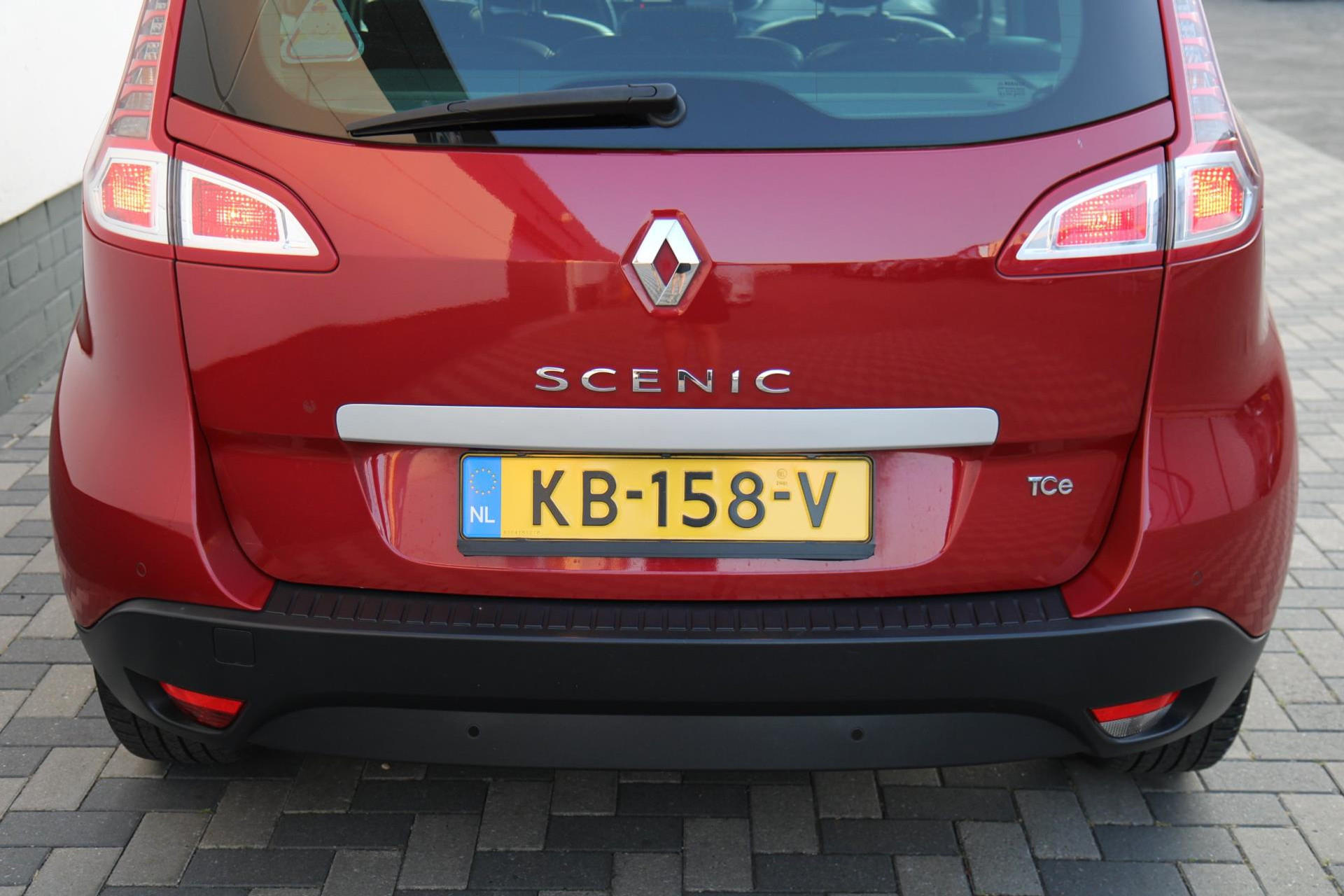 45745475-38.jpg