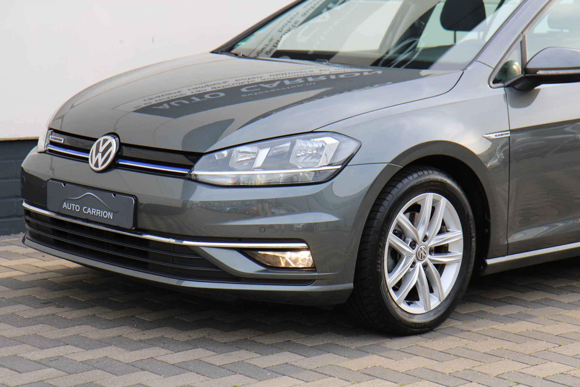 45769427-71.jpg