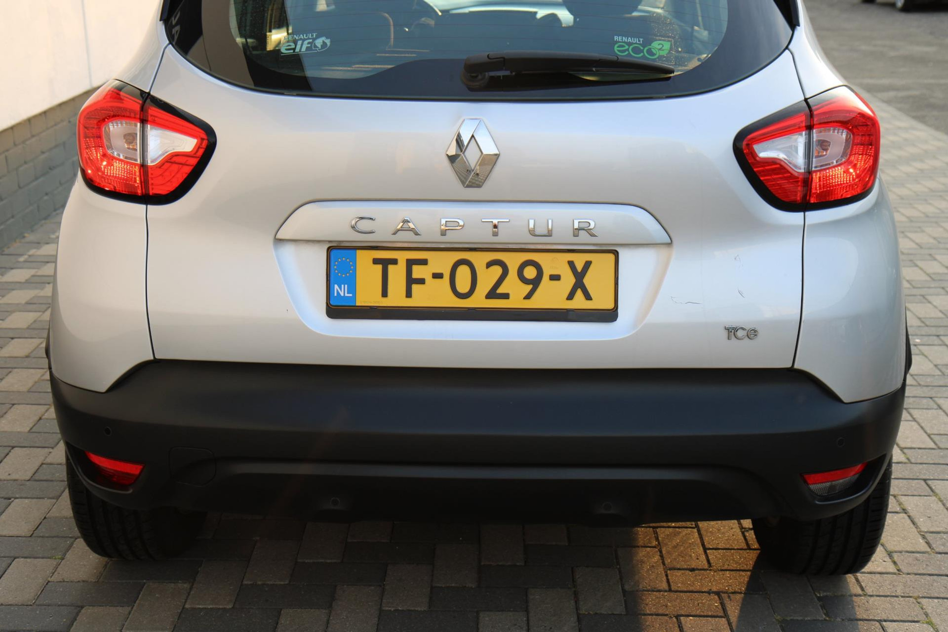 45769430-47.jpg