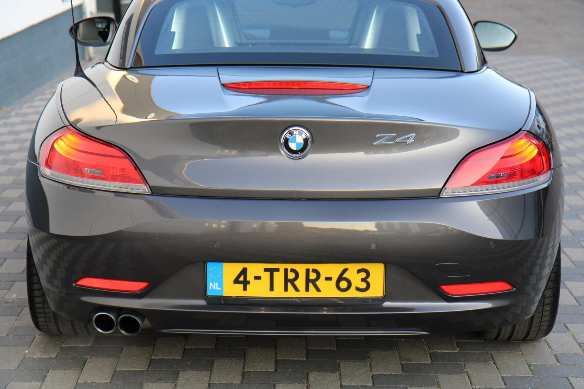 45820906-49.jpg