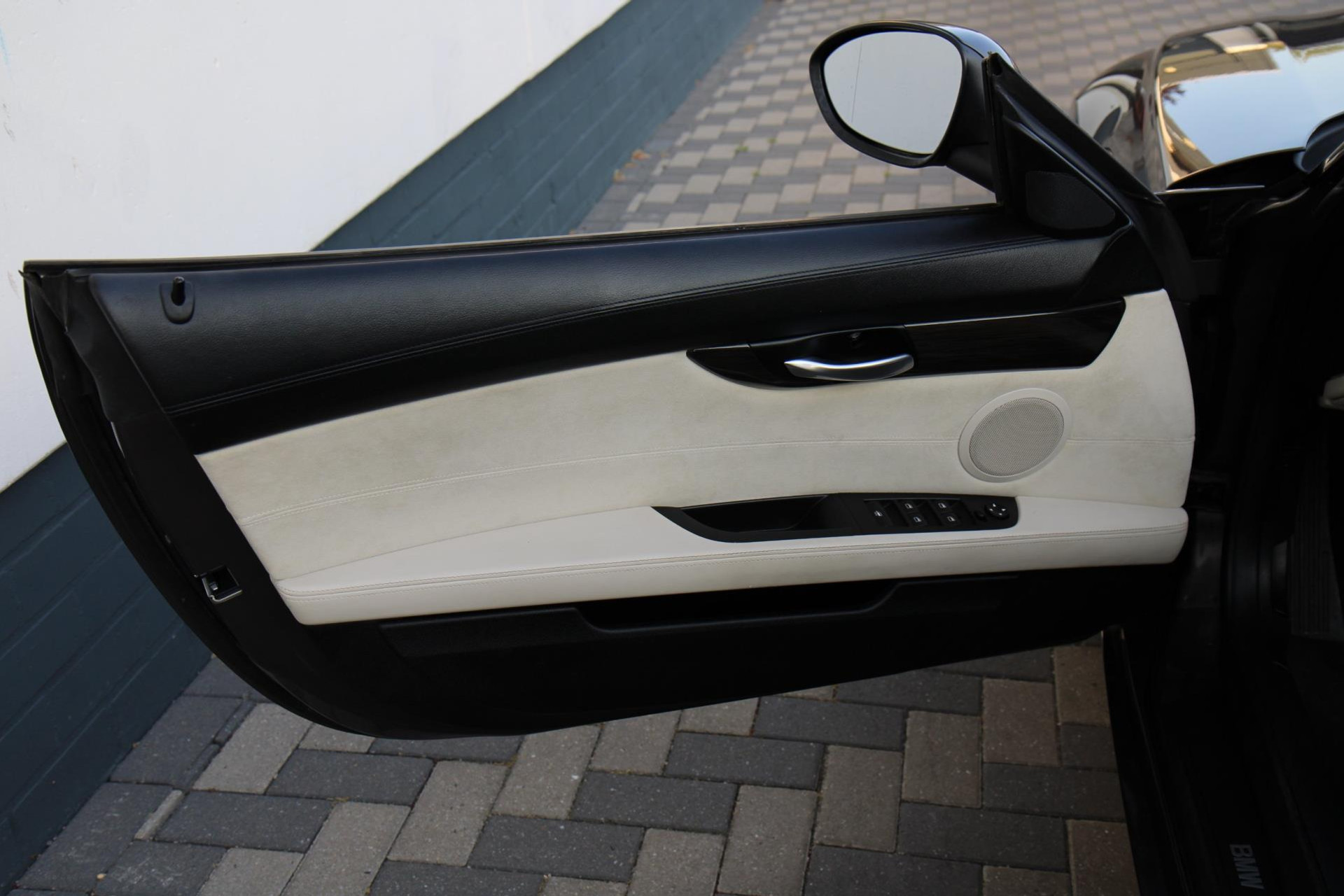 45820906-64.jpg