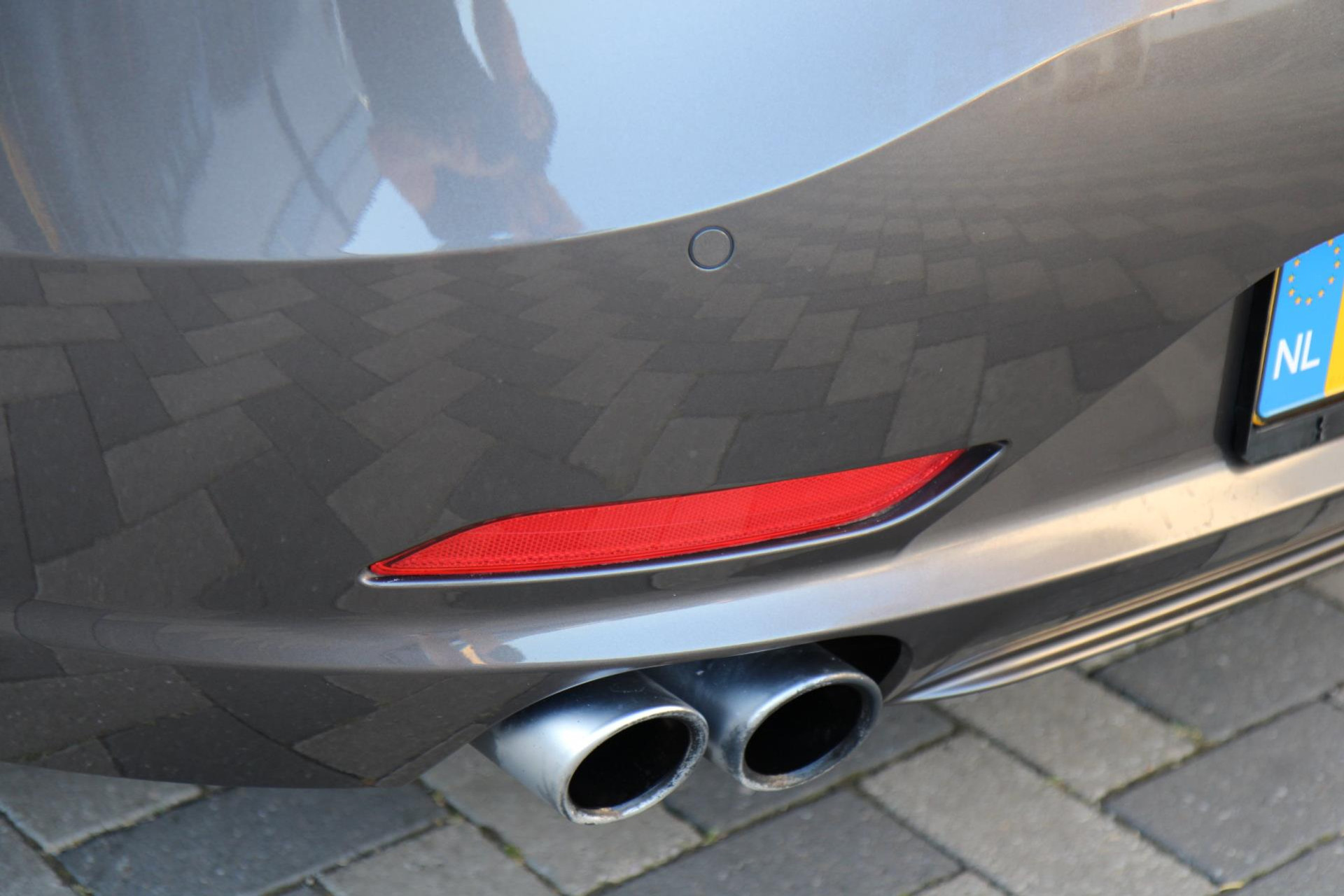 45820906-79.jpg