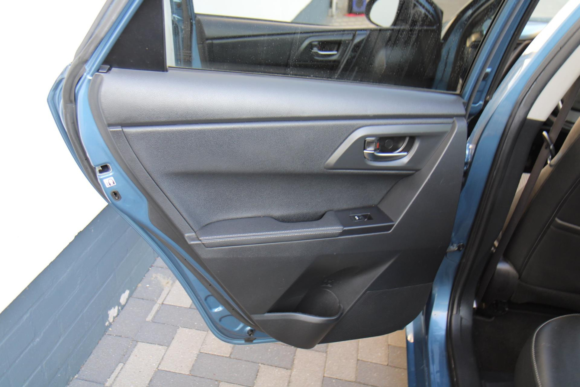 45828633-59.jpg