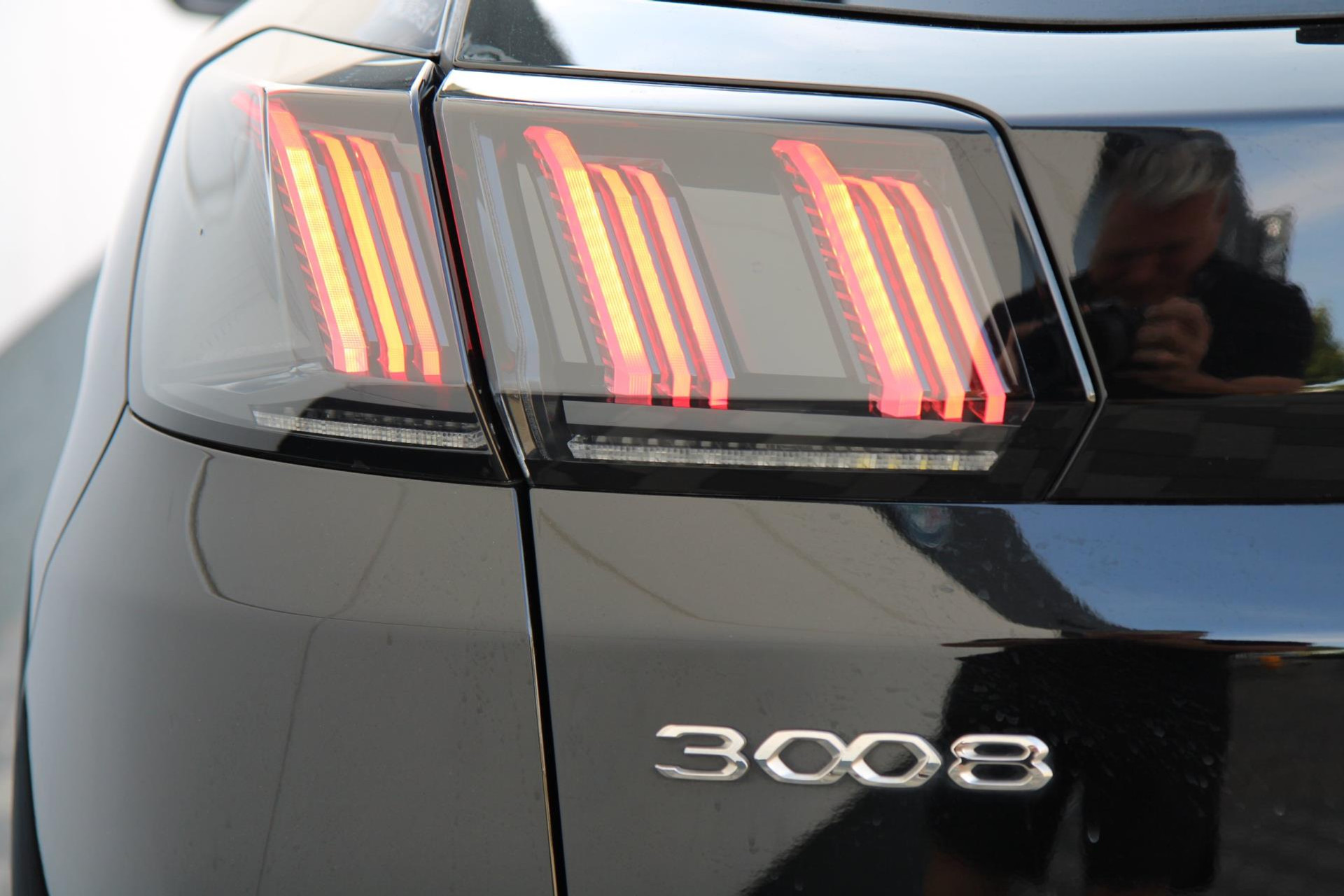 45846942-70.jpg