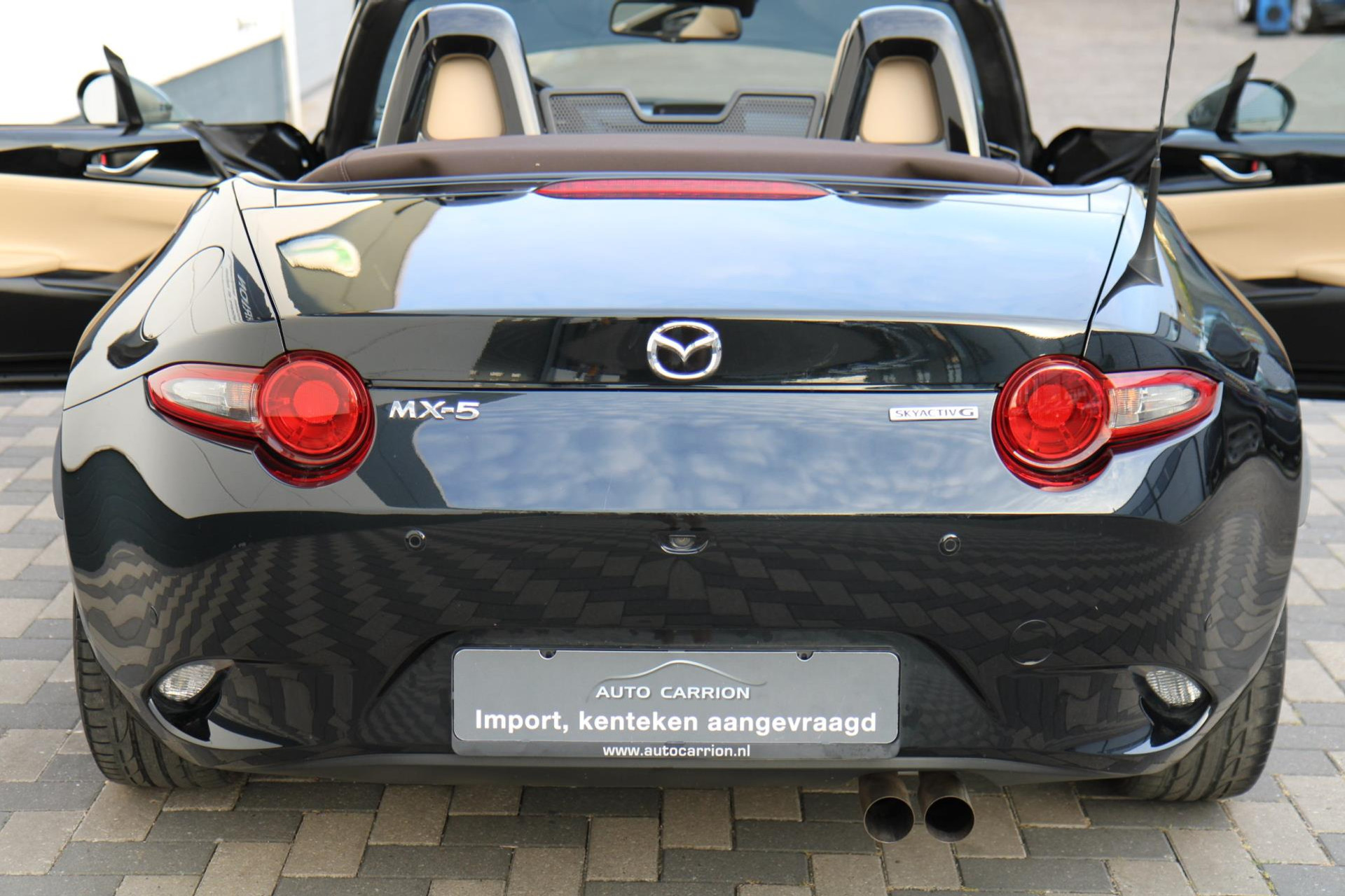 46173405-52.jpg