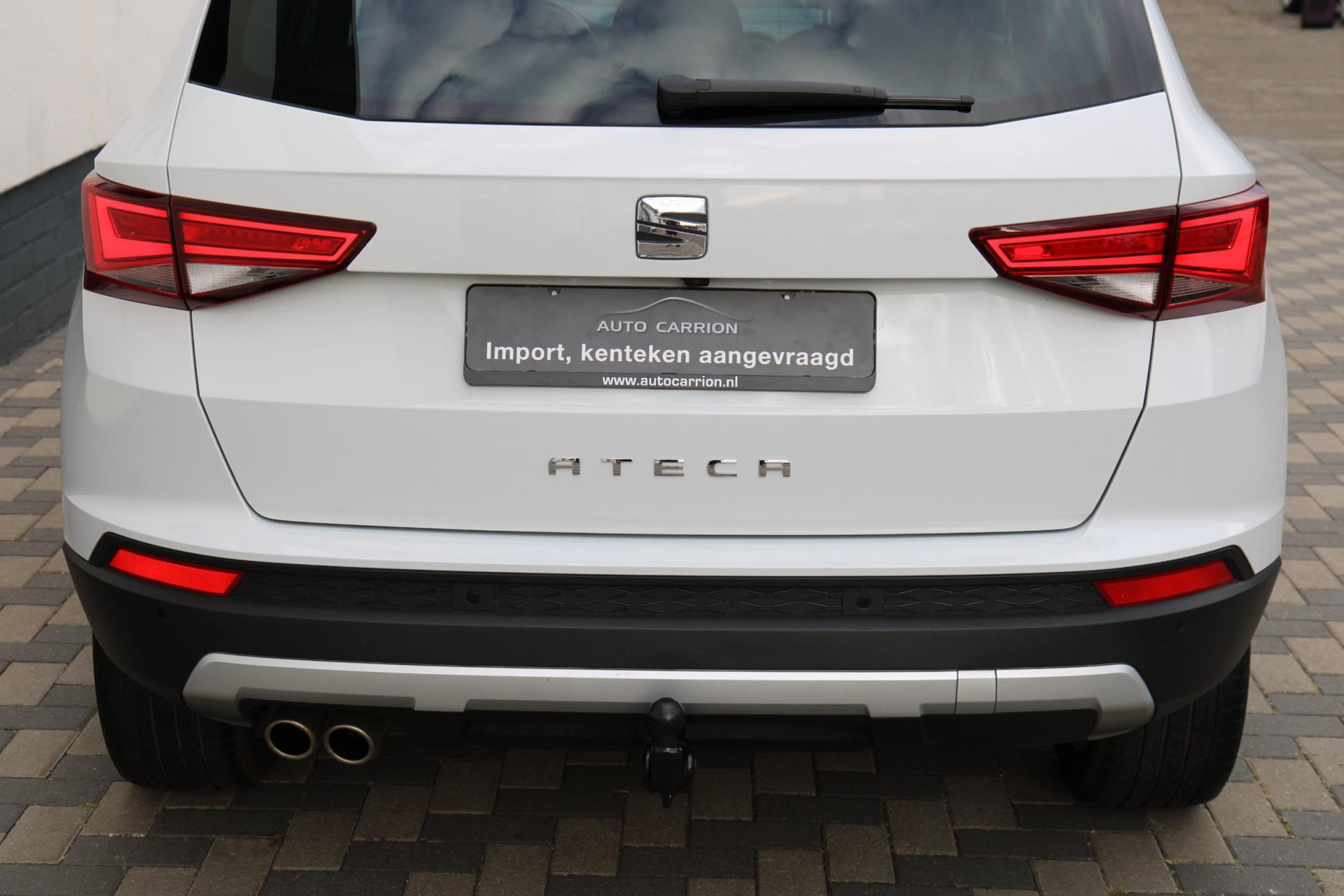 46173860-56.jpg