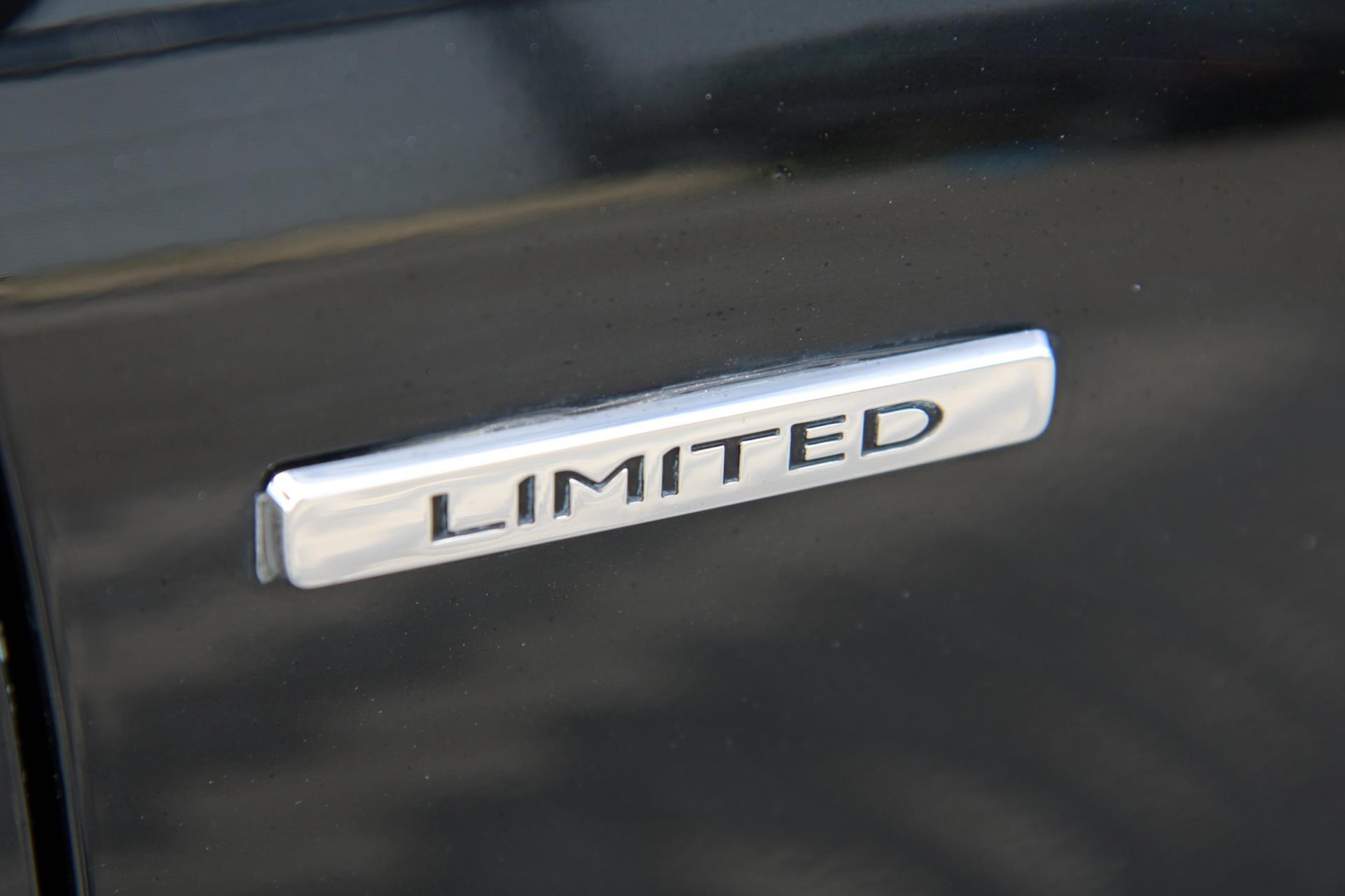 46179848-56.jpg