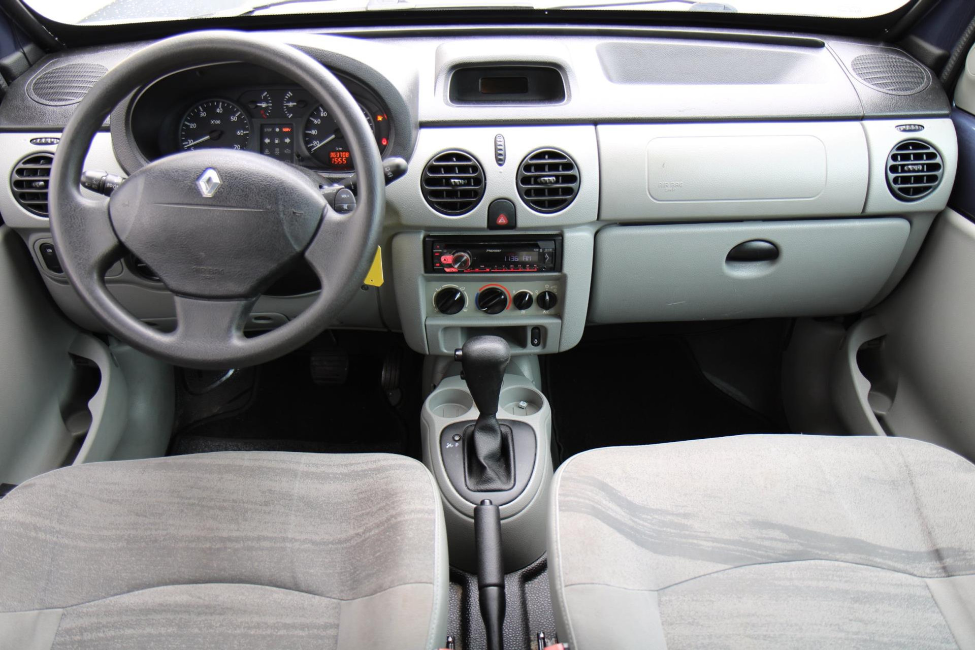 46431448-9.jpg