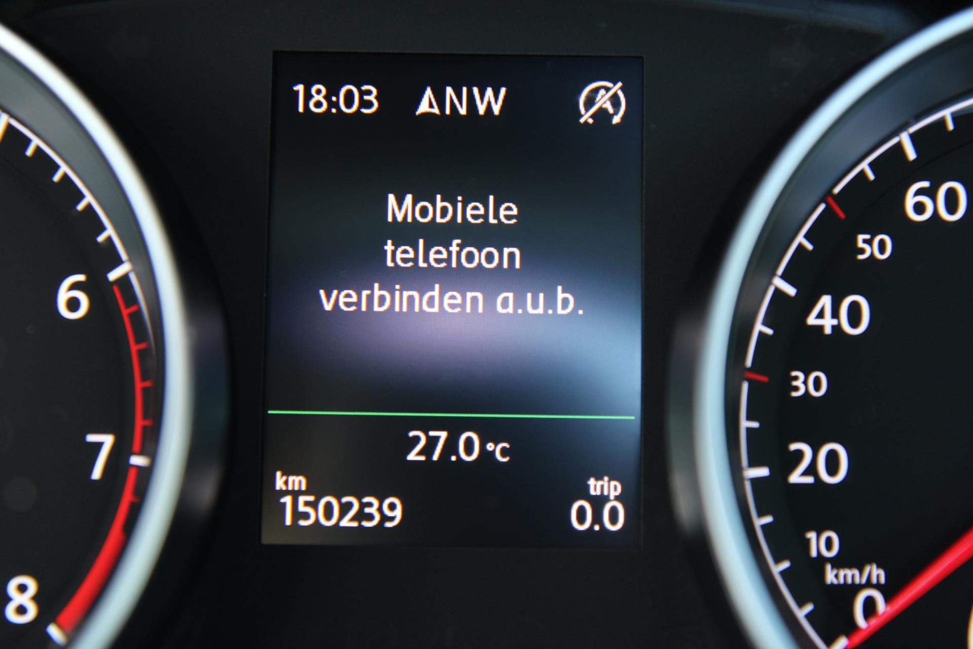 46482699-9.jpg