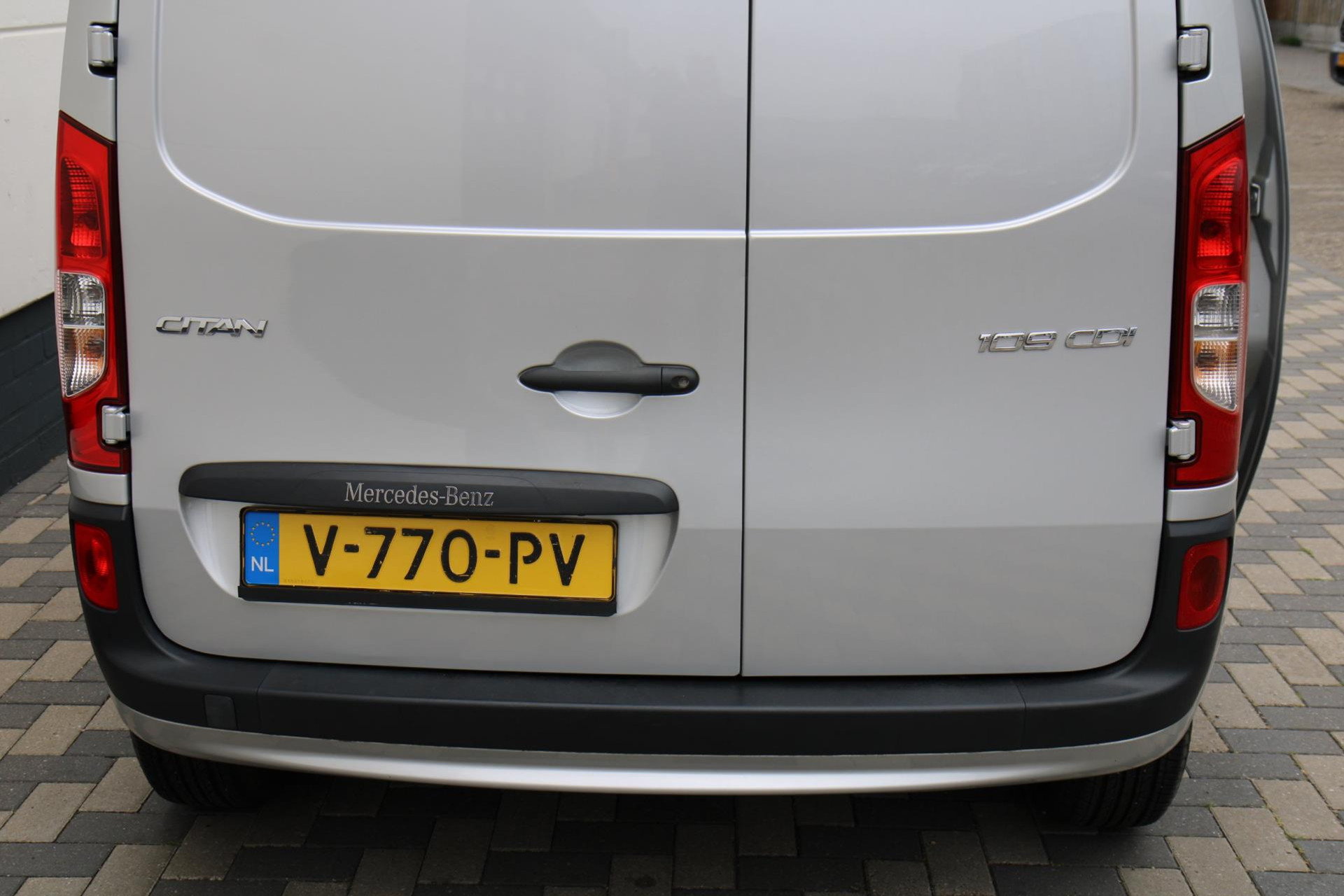 46554813-34.jpg