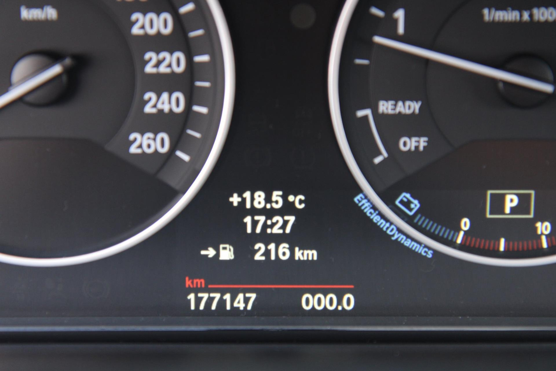 46567744-8.jpg