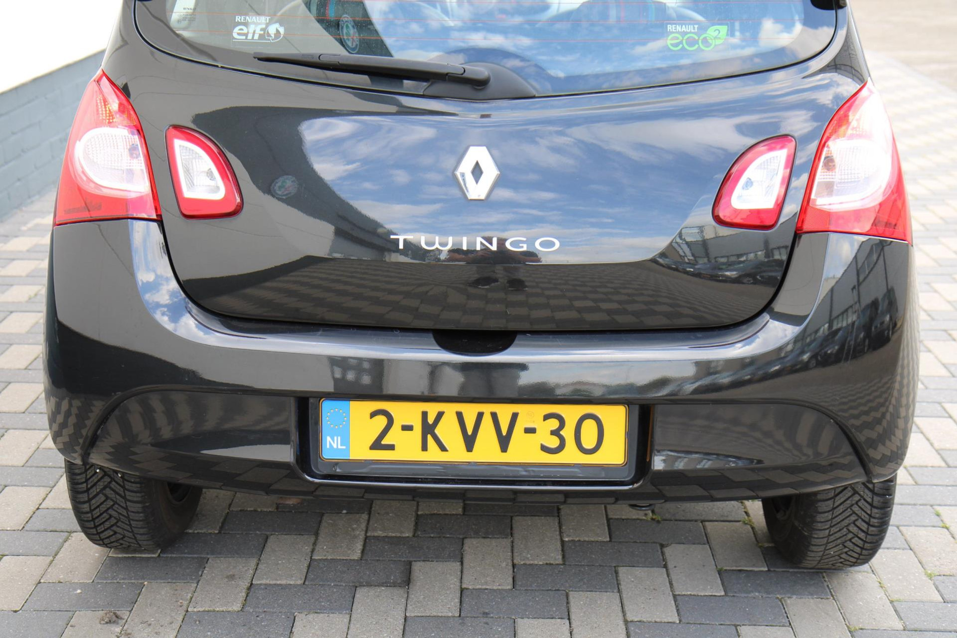 46698490-24.jpg