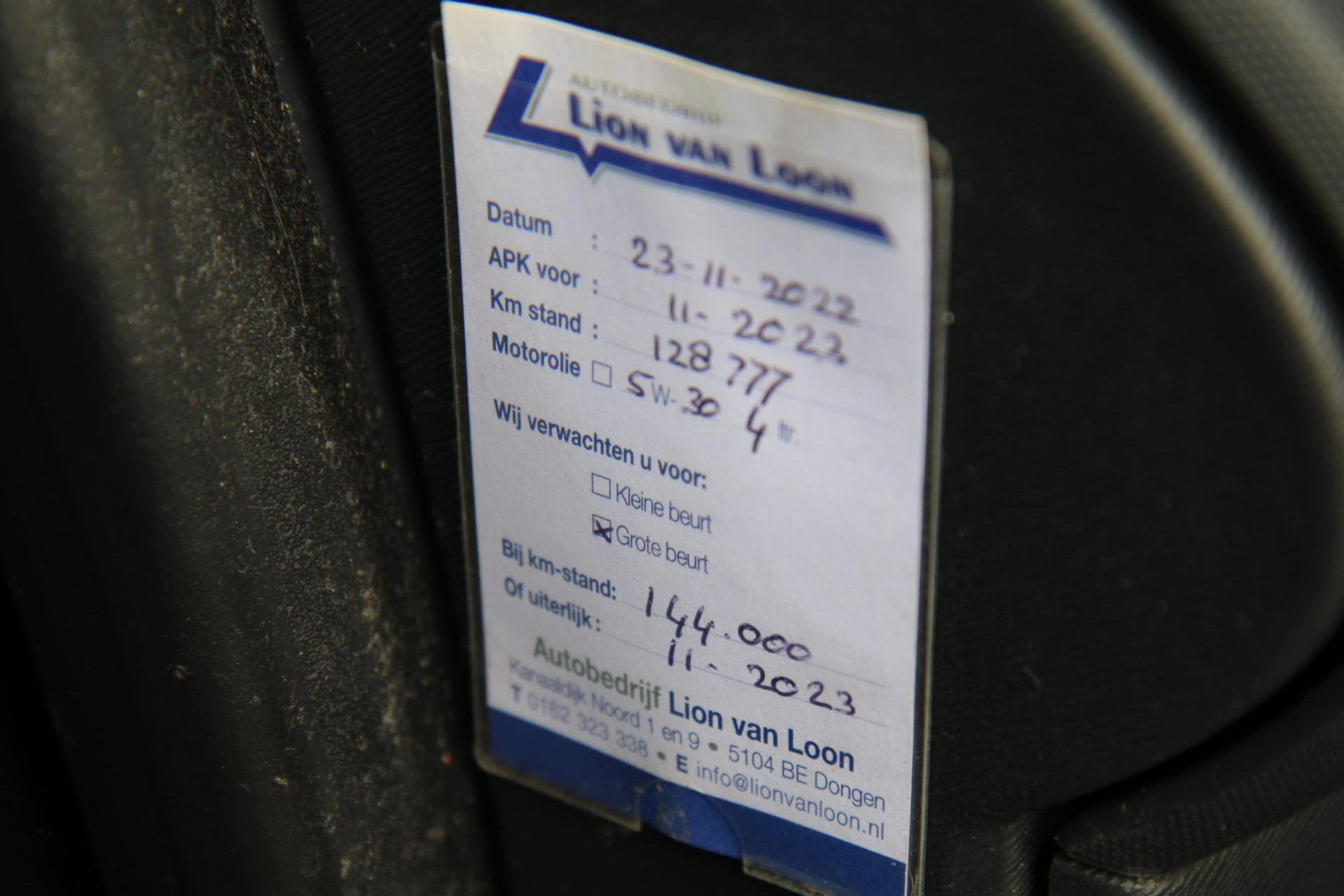 46698490-57.jpg