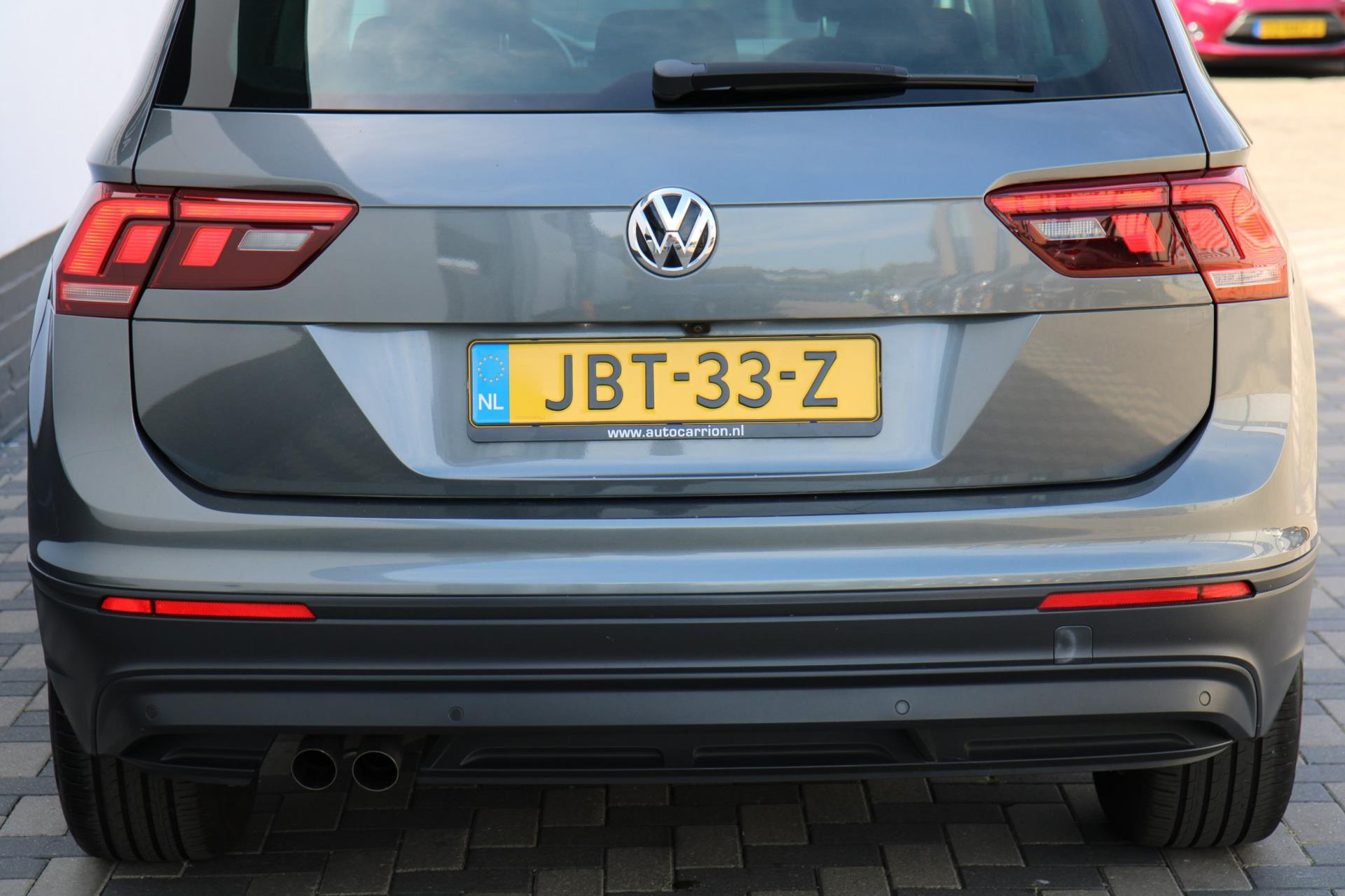 46744806-72.jpg