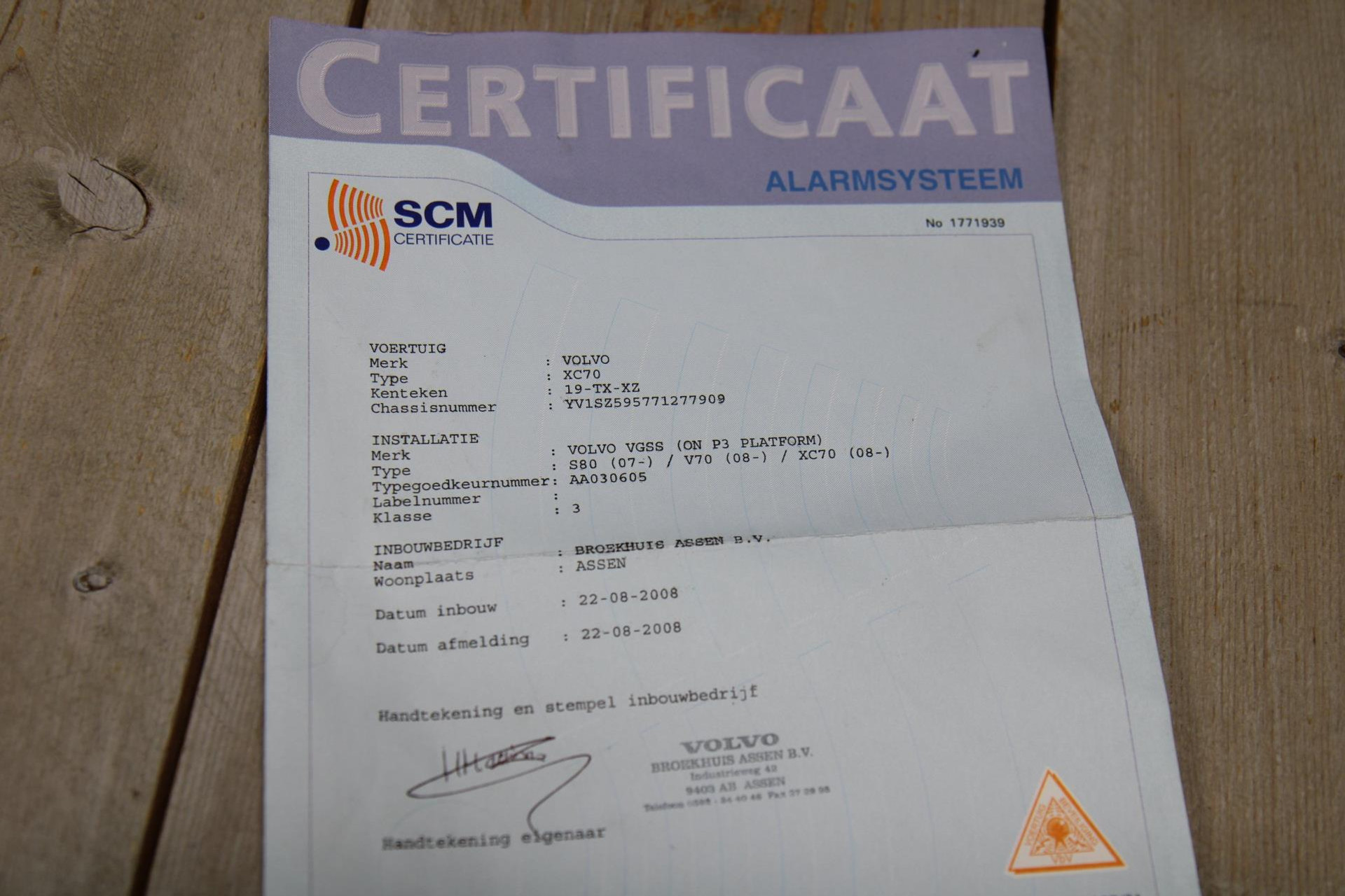 46746046-26.jpg
