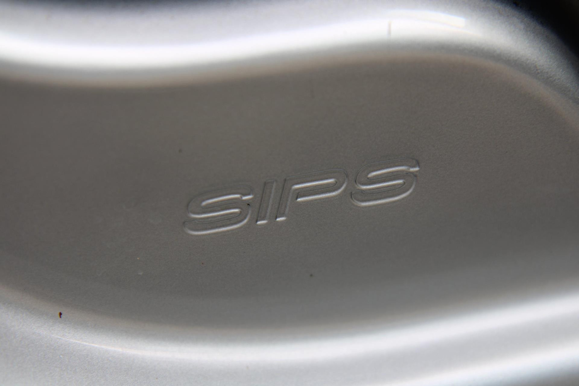 46746046-70.jpg