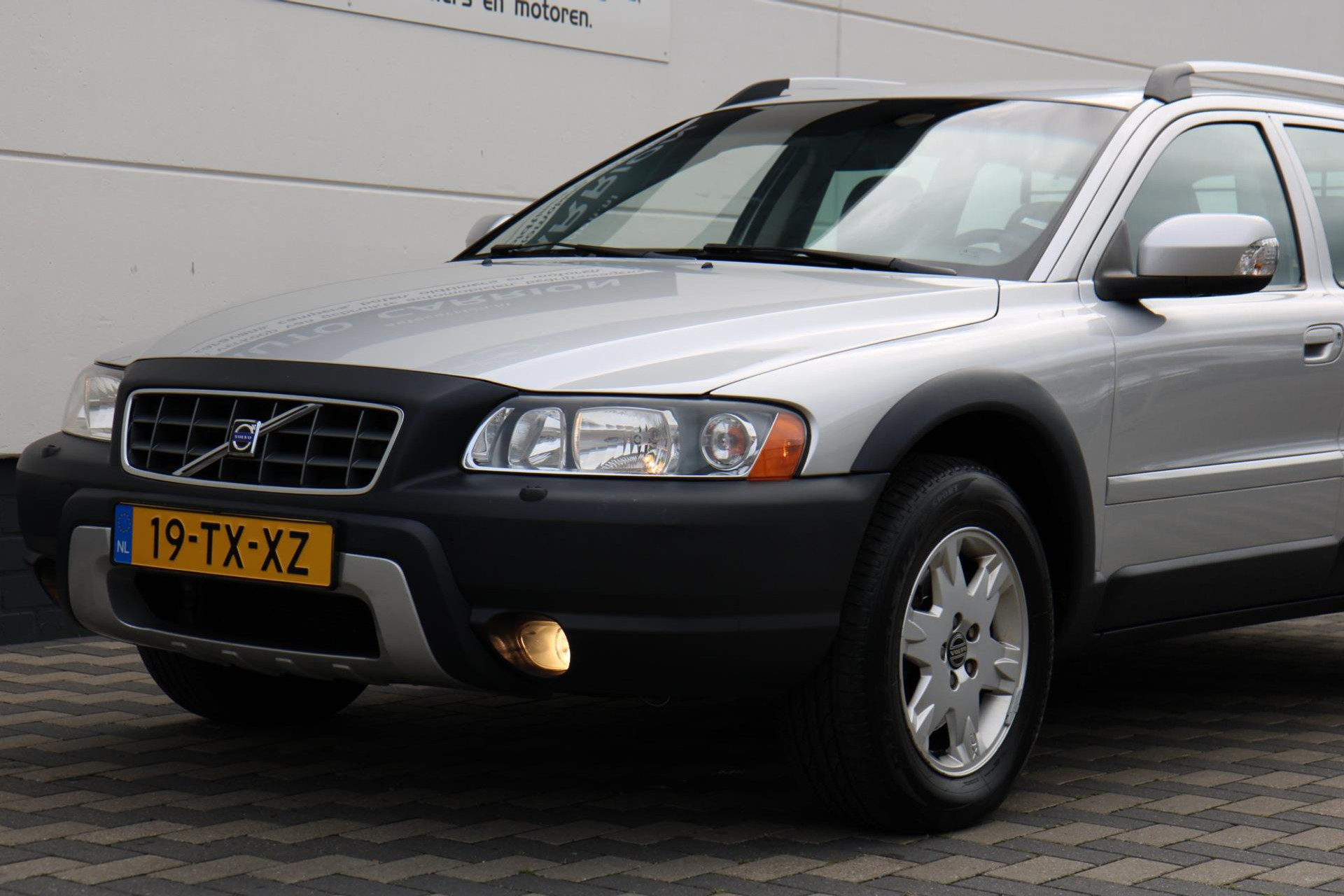 46746046-80.jpg