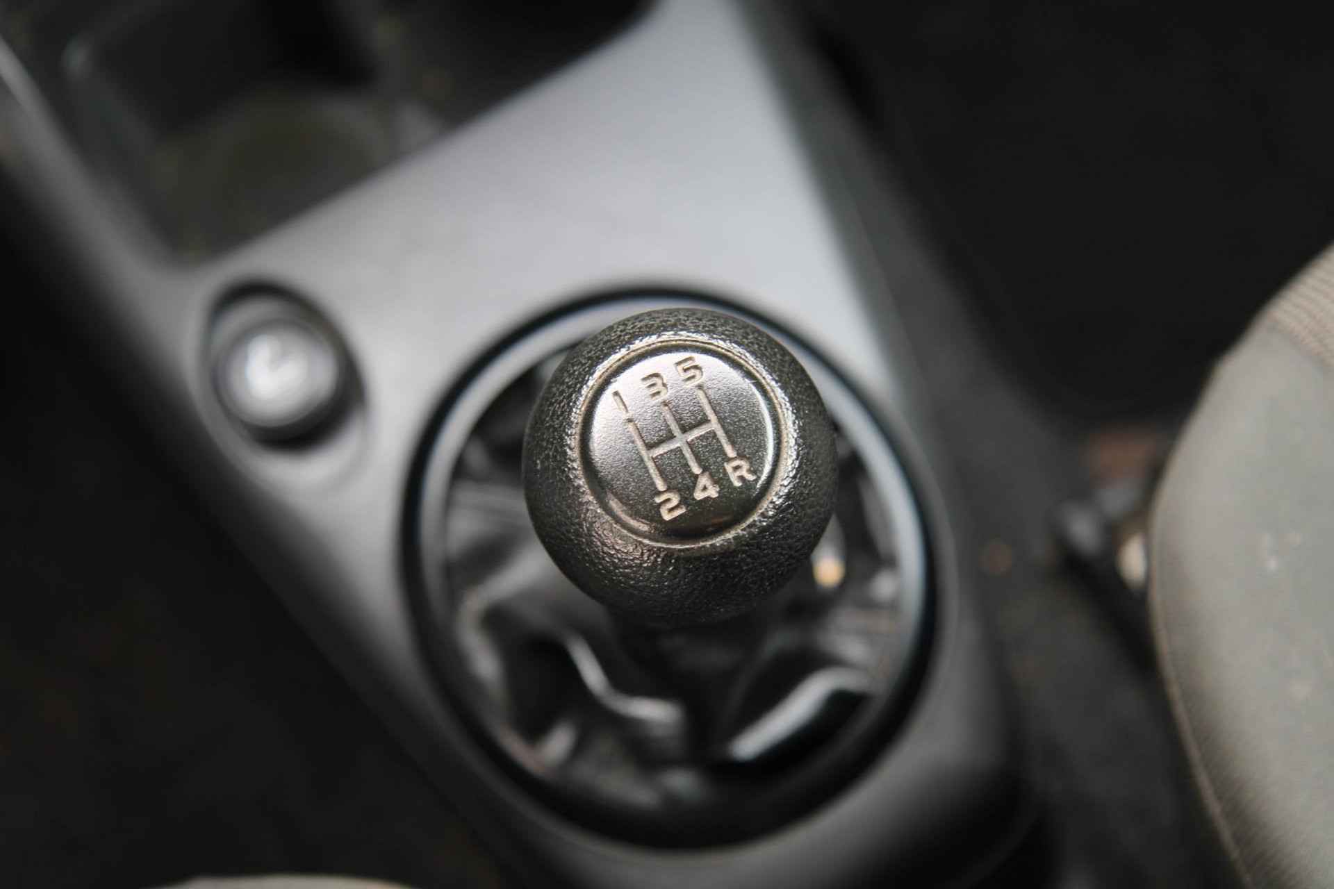 46800081-16.jpg