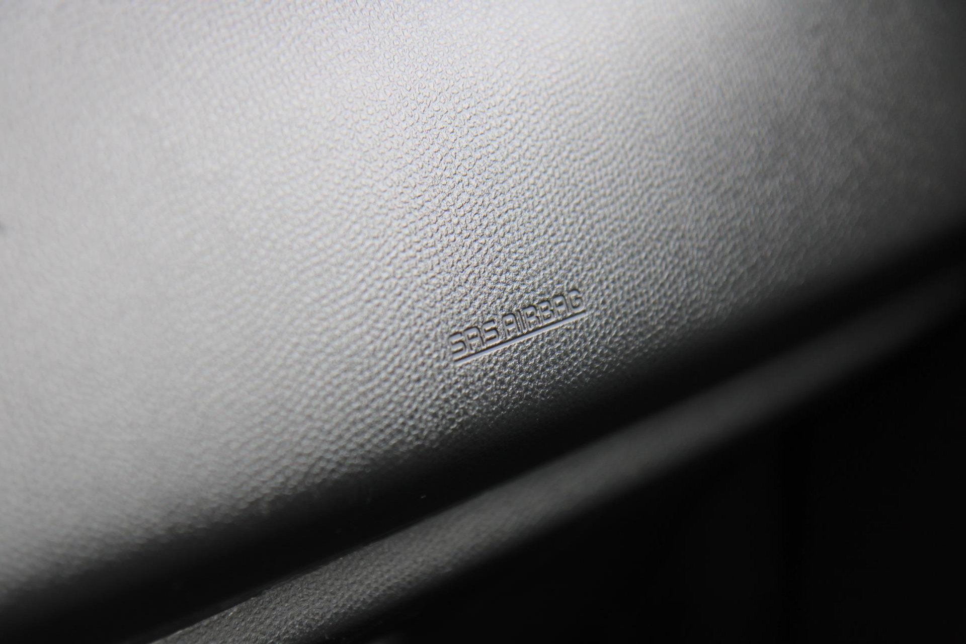 46800081-18.jpg