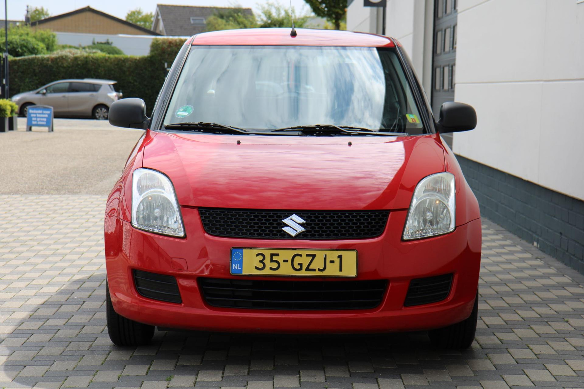 46800081-24.jpg