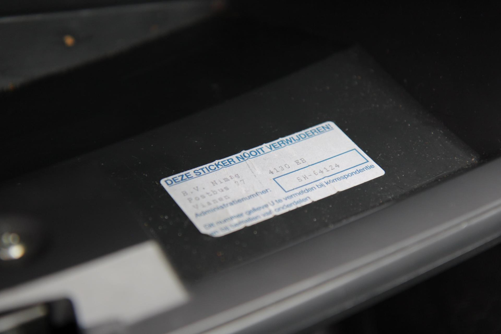 46800081-44.jpg