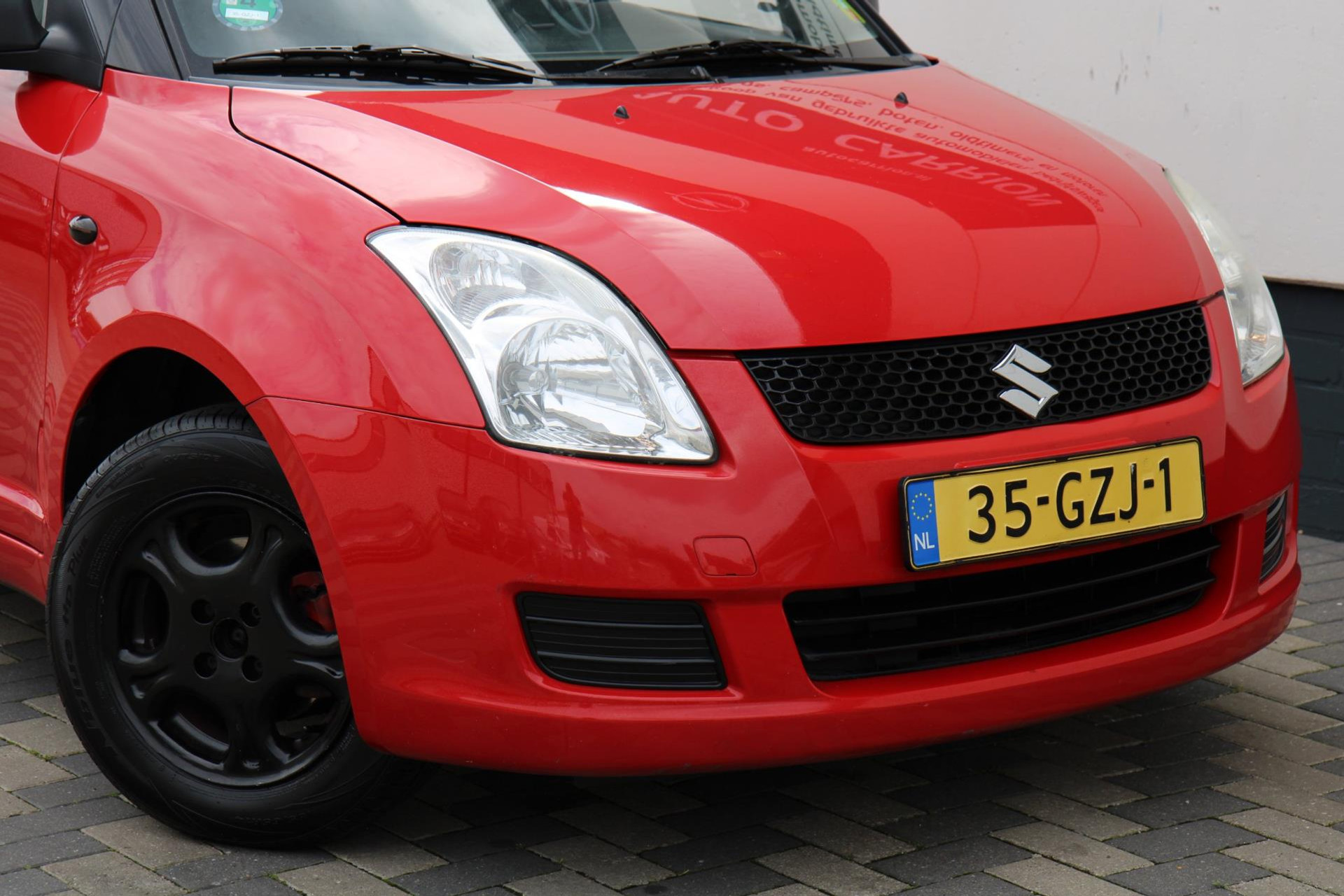 46800081-46.jpg