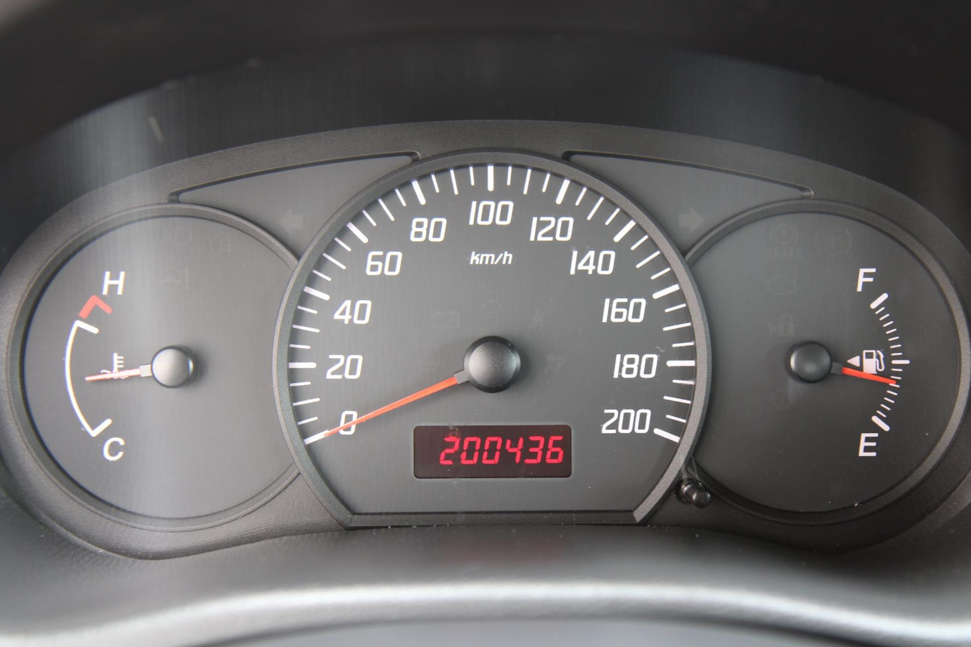 46800081-8.jpg
