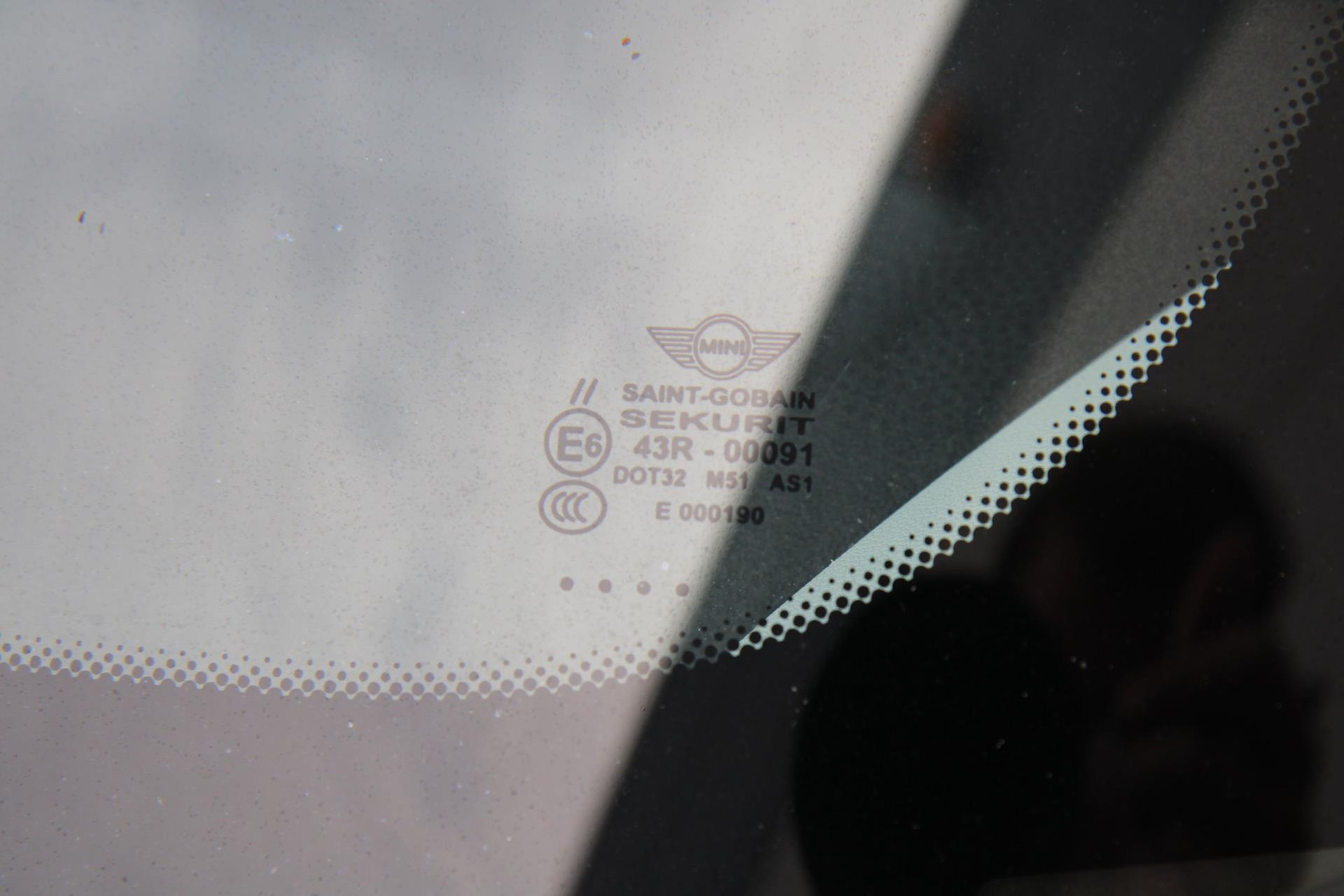 46882866-49.jpg