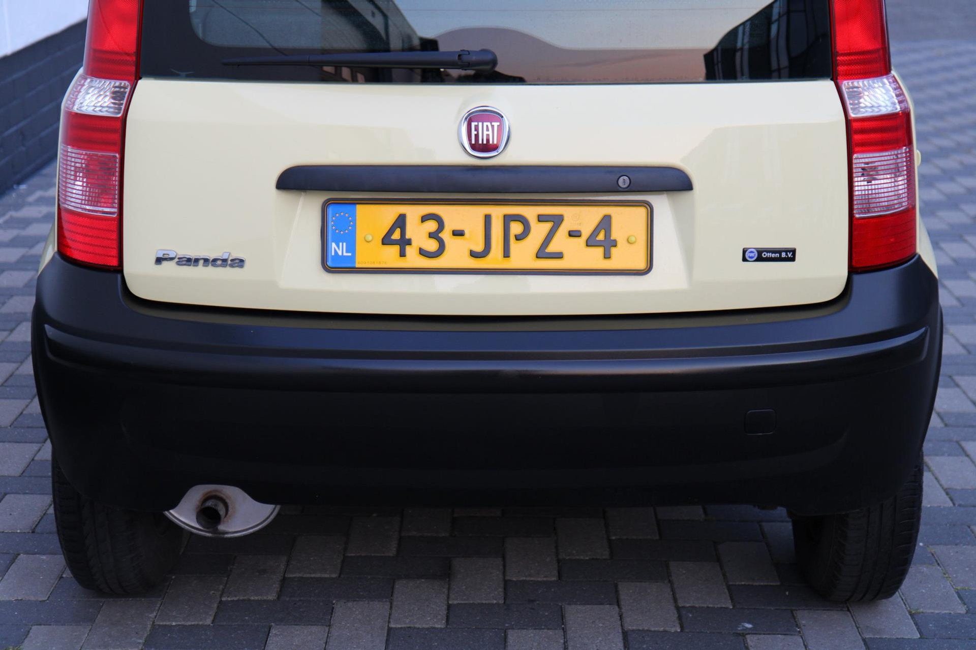 46947949-28.jpg
