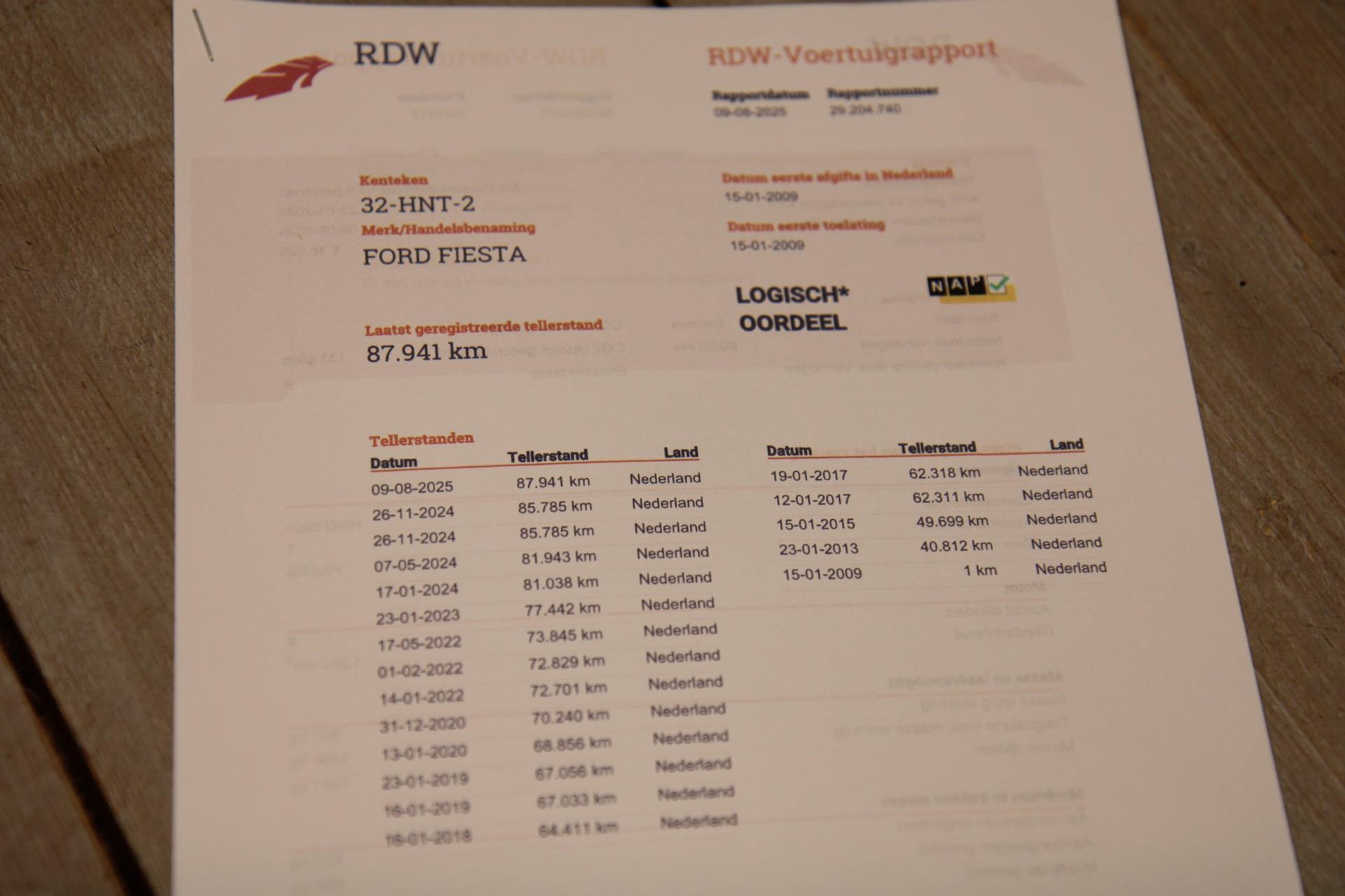 46948023-25.jpg