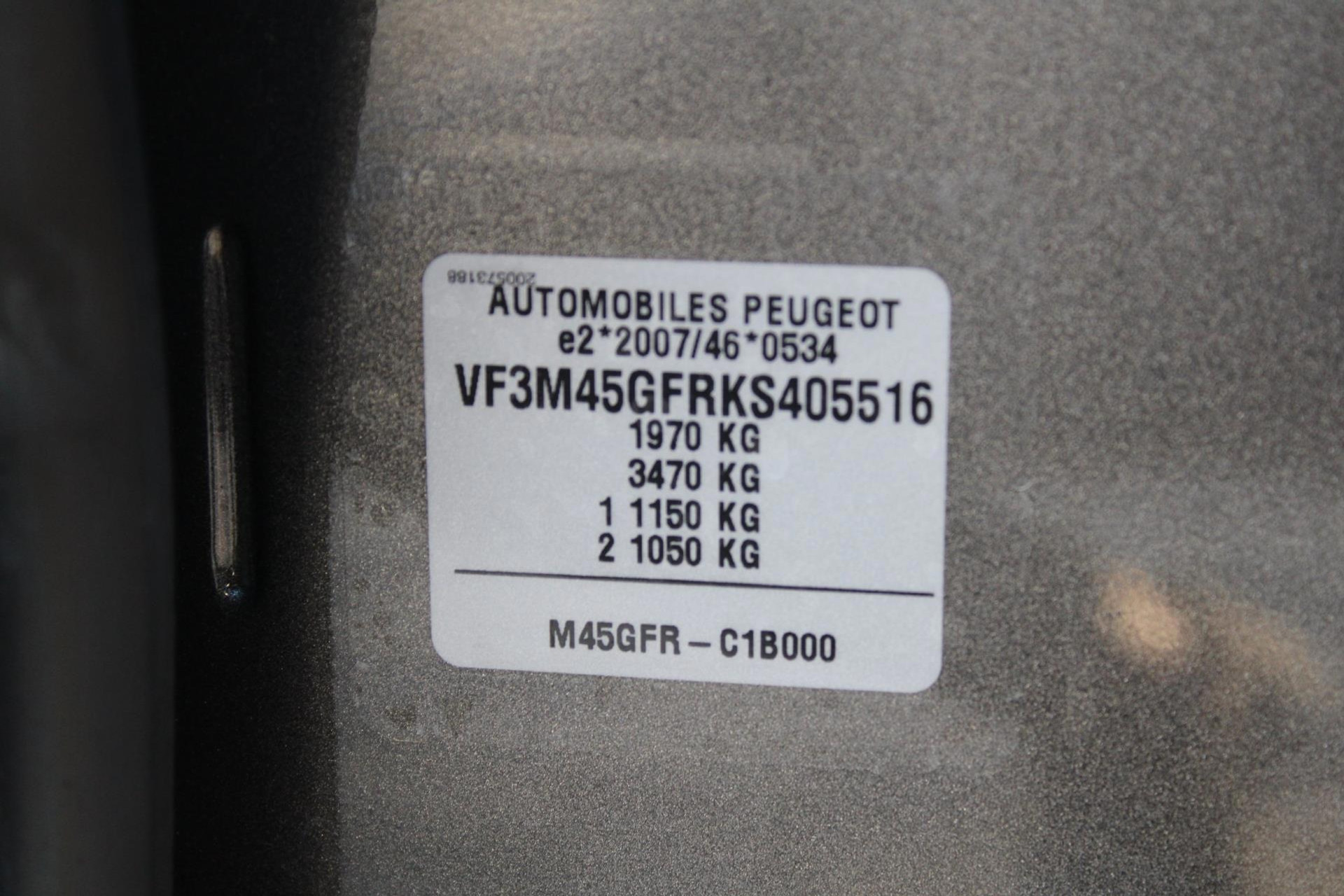 46972451-52.jpg