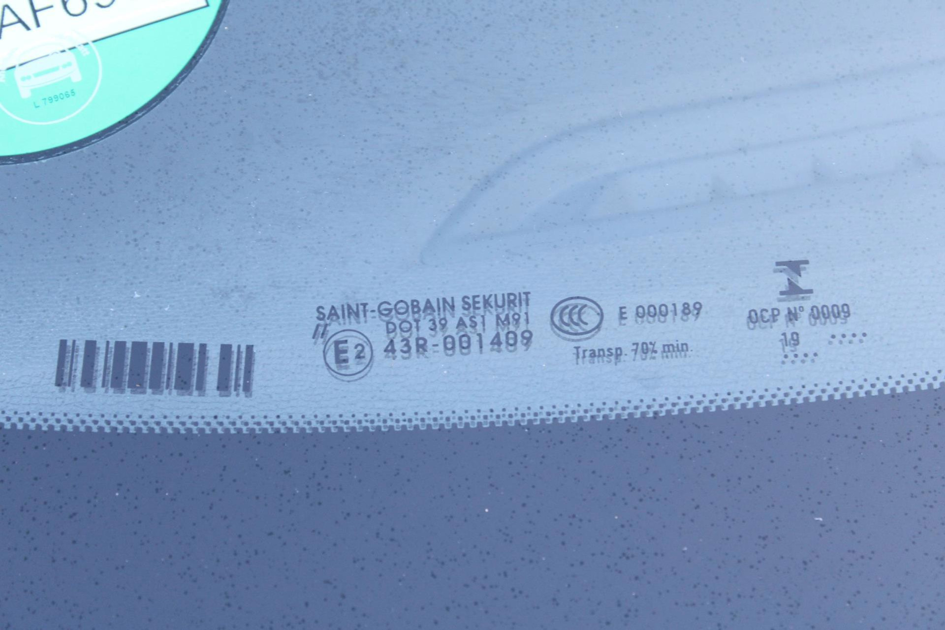 46972451-73.jpg
