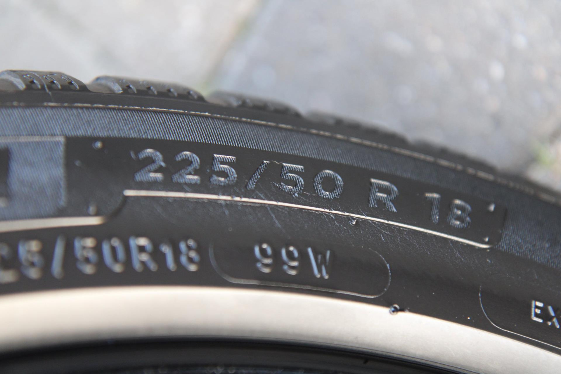 46976757-71.jpg