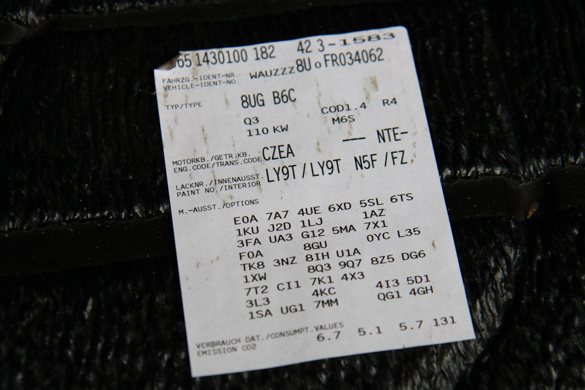 47043022-75.jpg