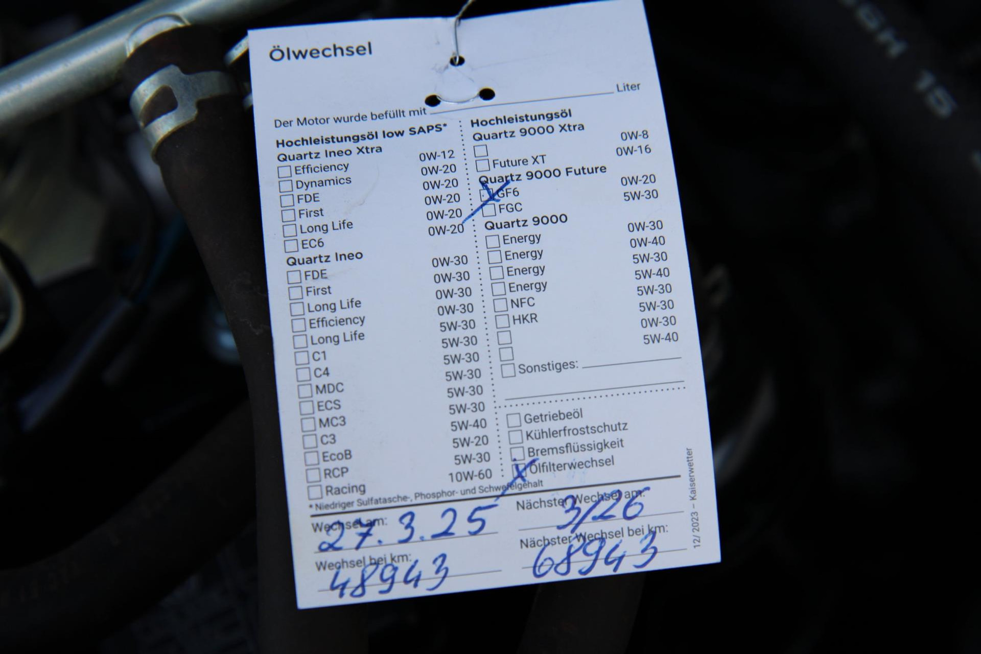 47134421-45.jpg