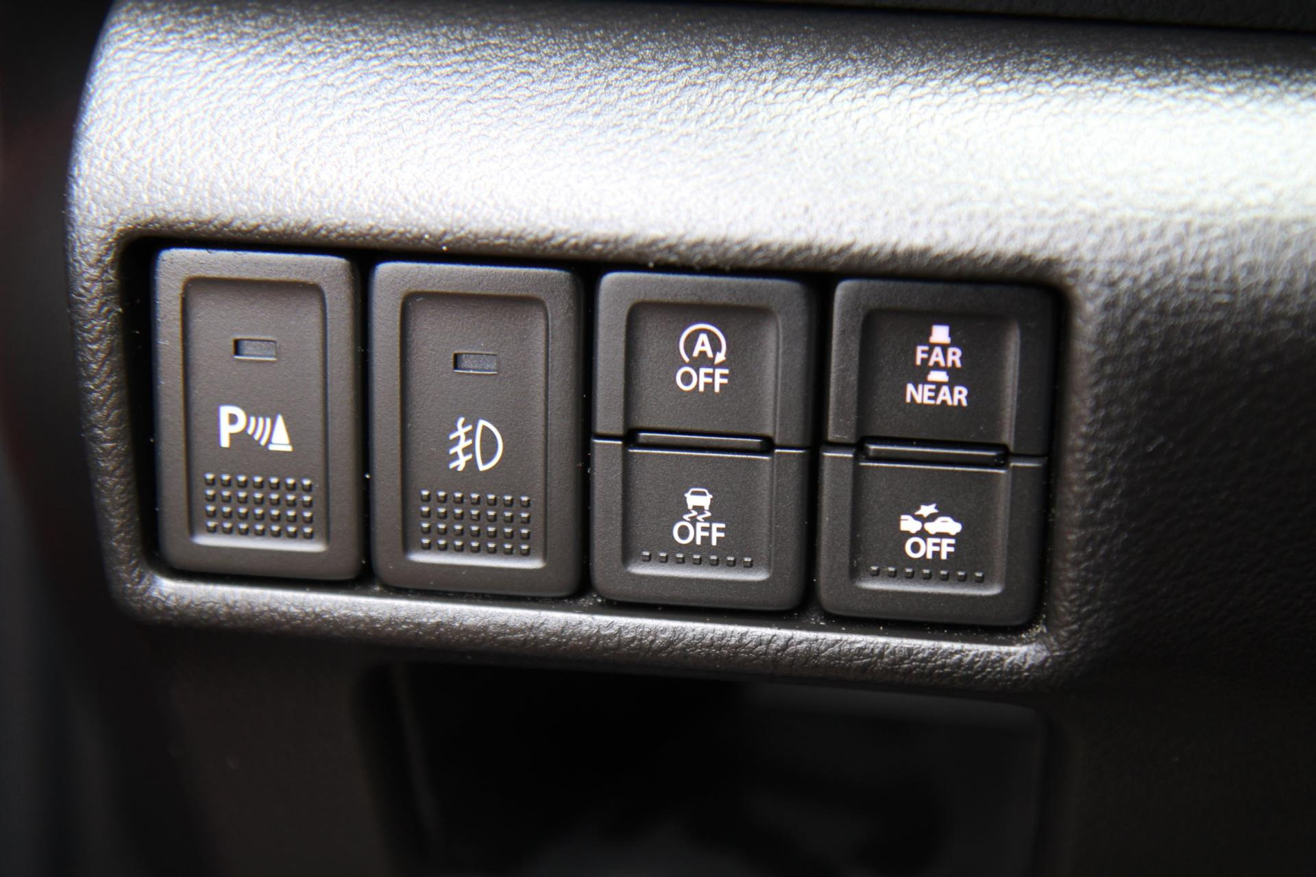 47134432-14.jpg