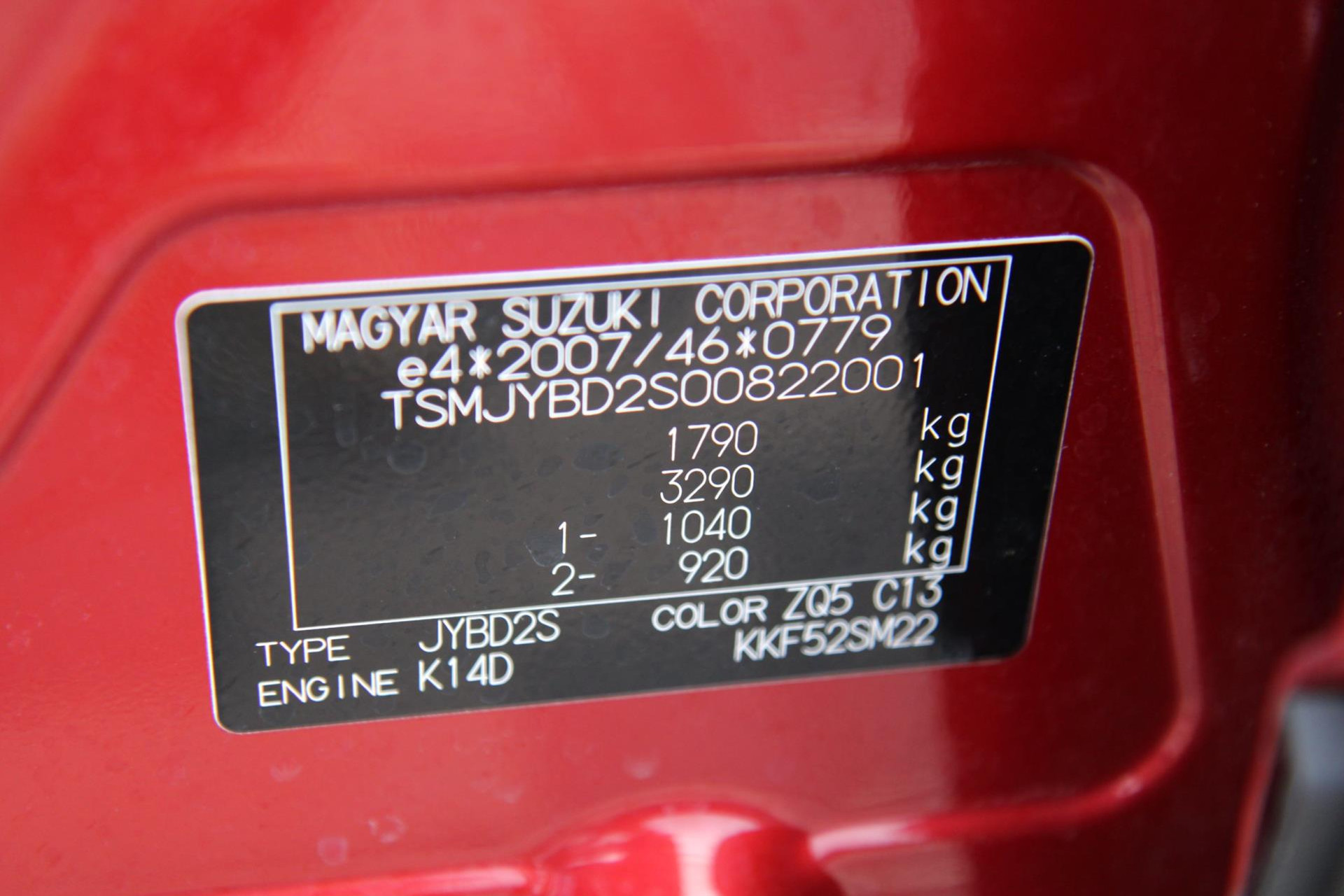 47134432-44.jpg