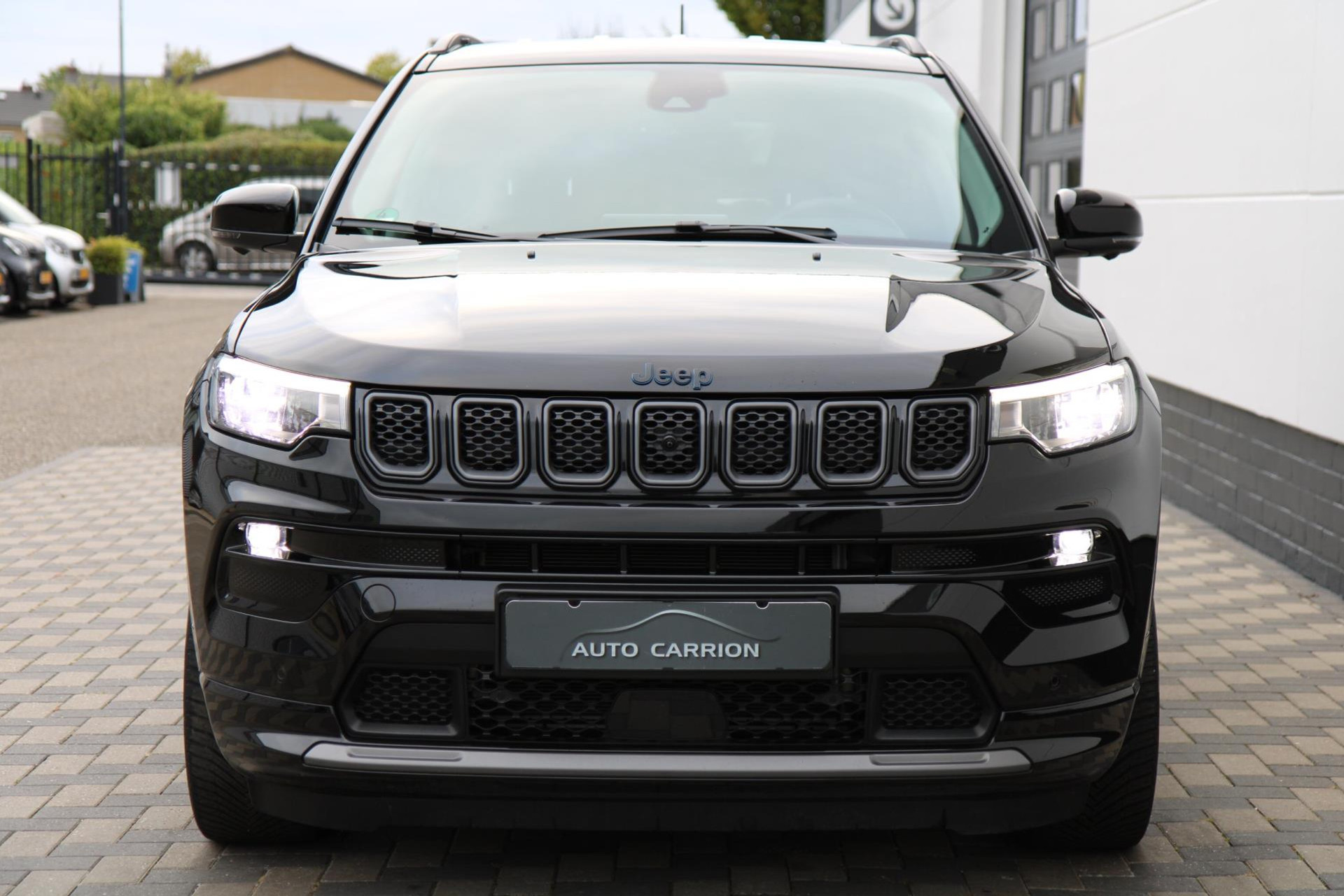 47135274-44.jpg