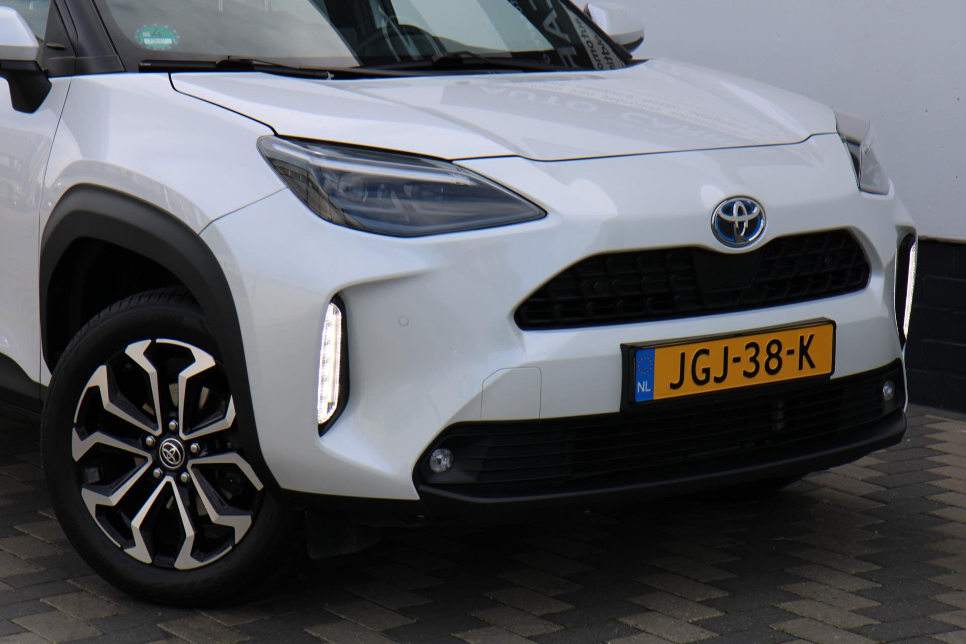 47147956-85.jpg