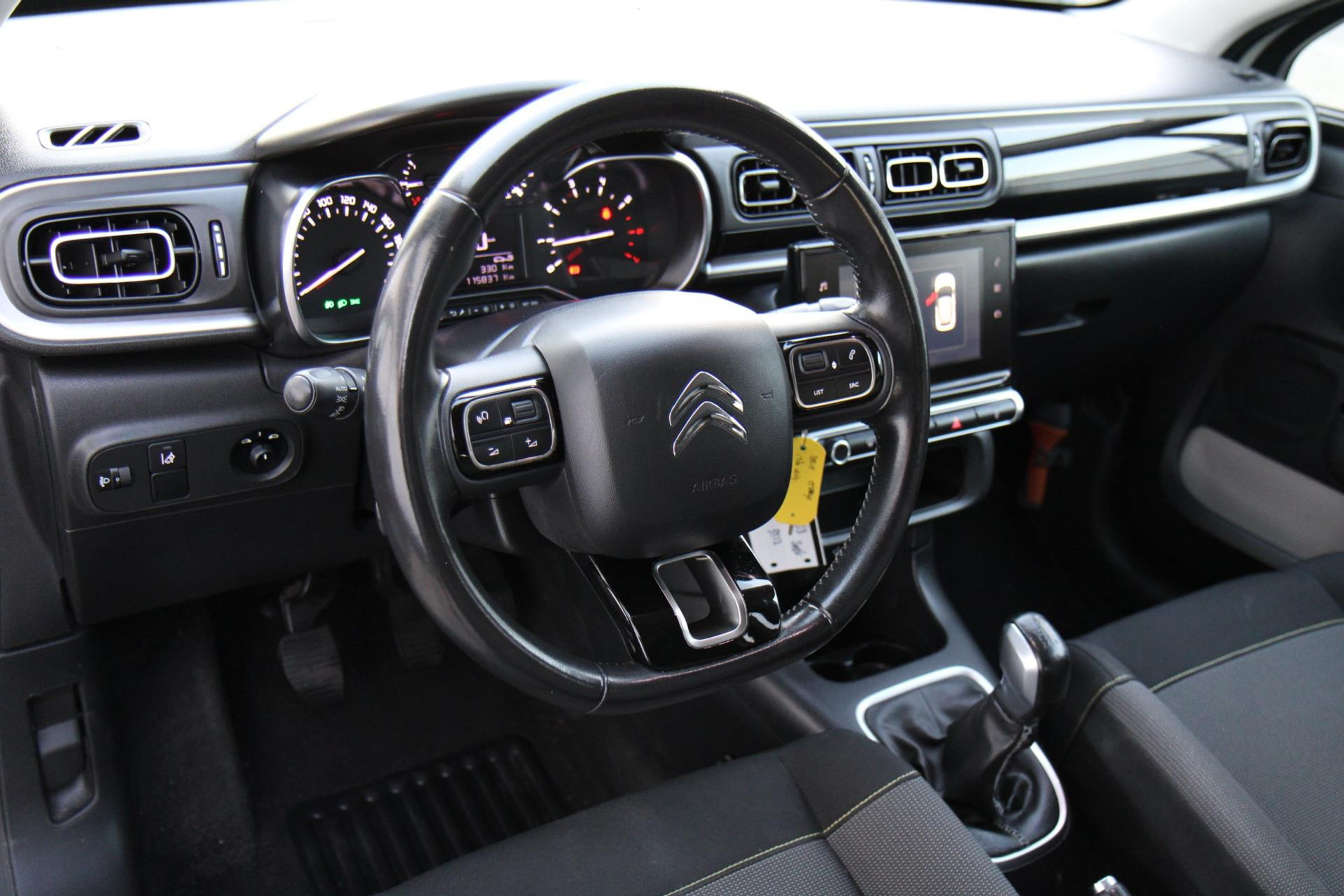 47195444-11.jpg