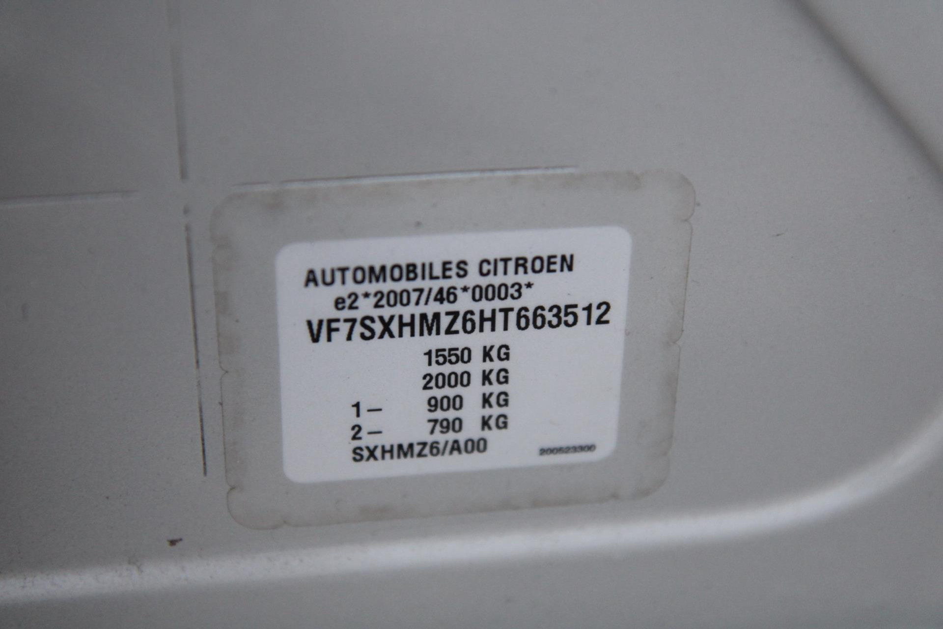 47195444-42.jpg