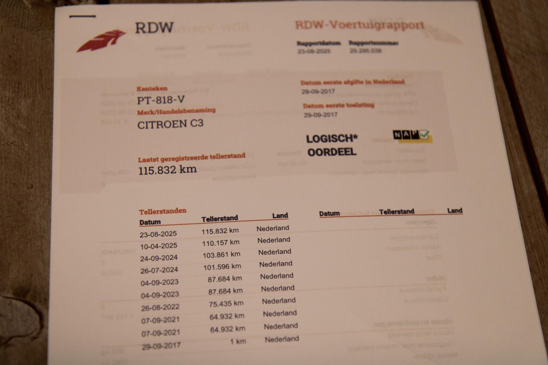 47195444-44.jpg