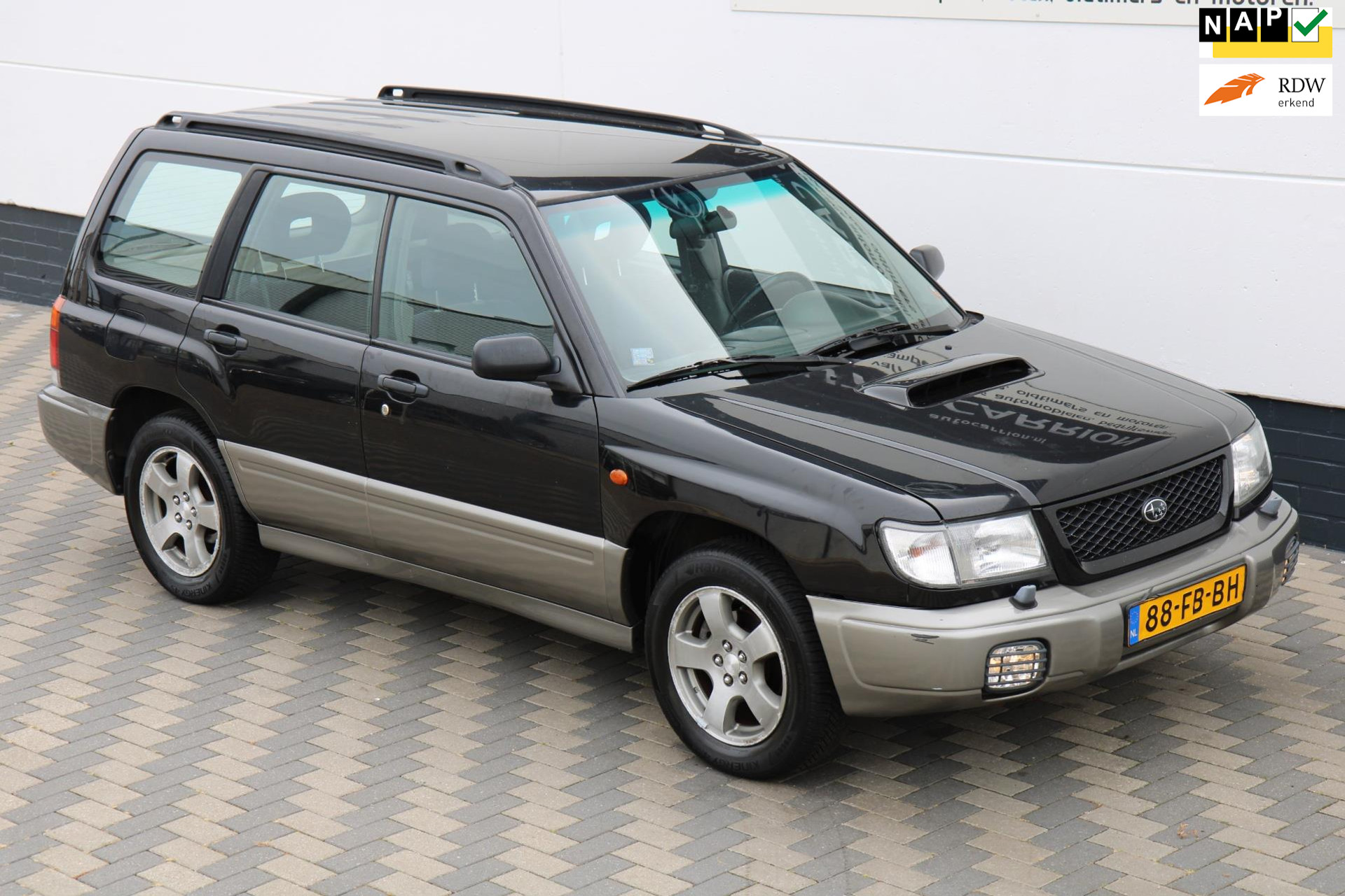 47205810-0.jpg