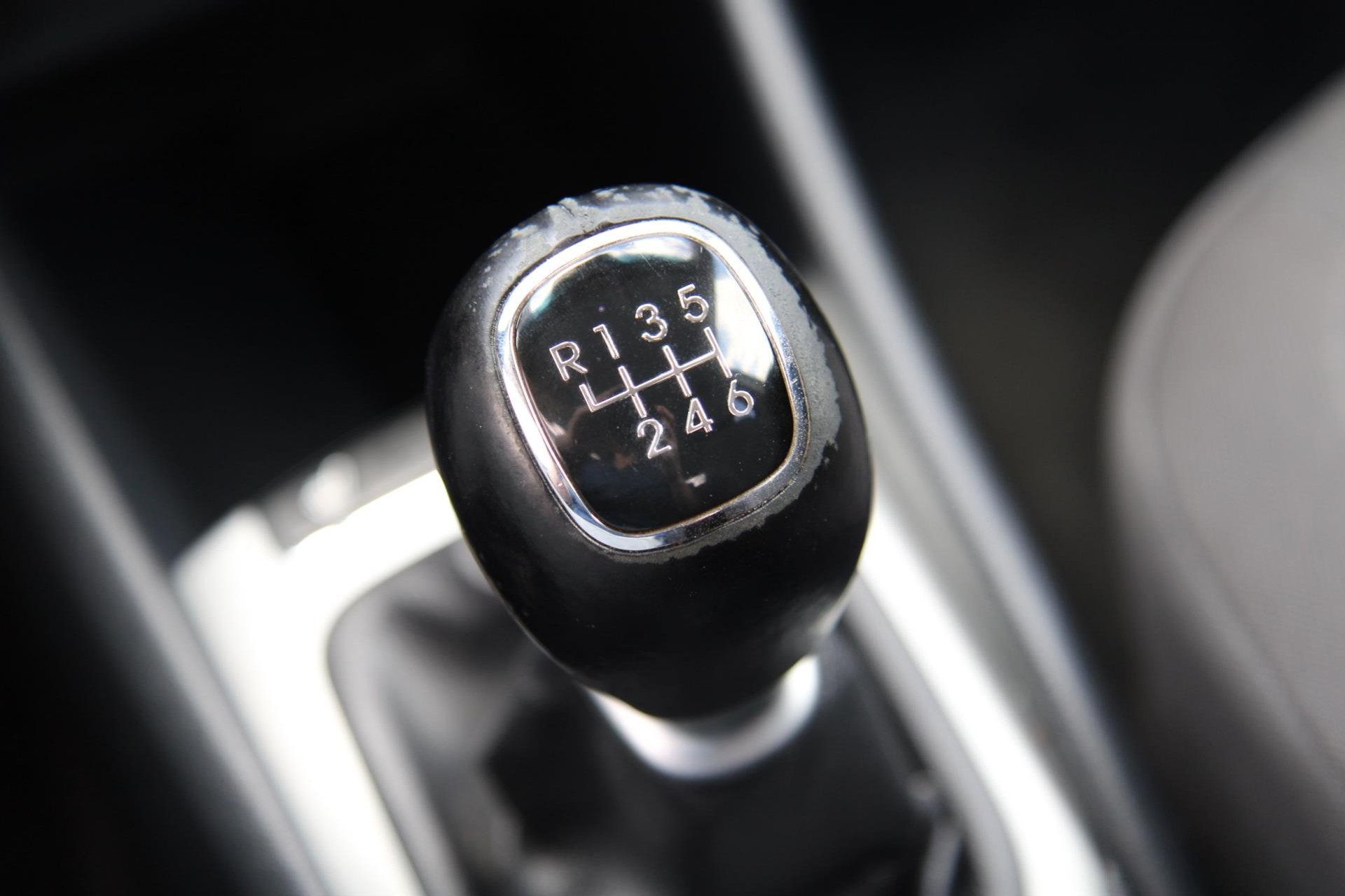 47332677-27.jpg
